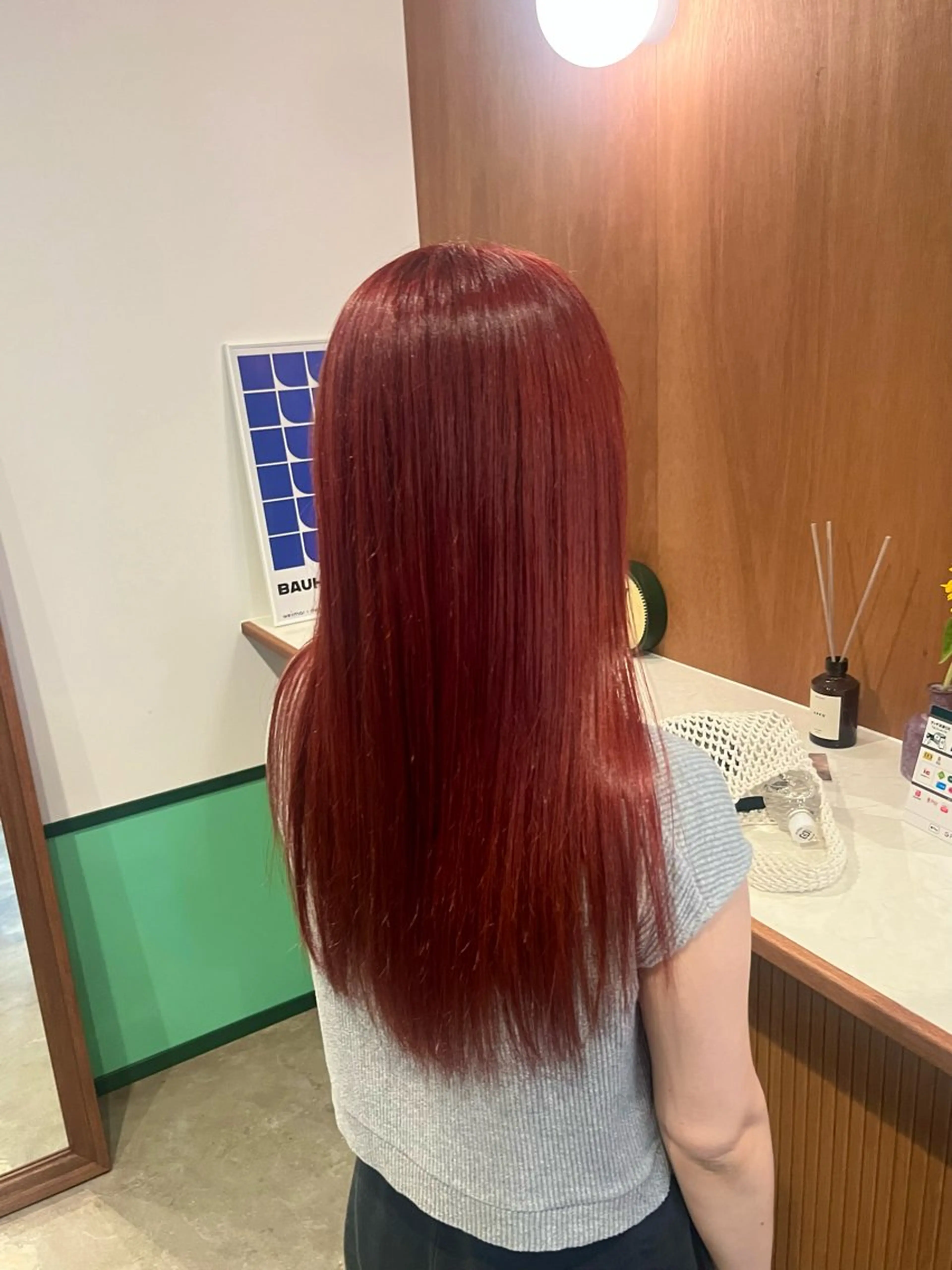 ロング ヘアカラー SEE-SAW． MANAKAのヘアスタイル