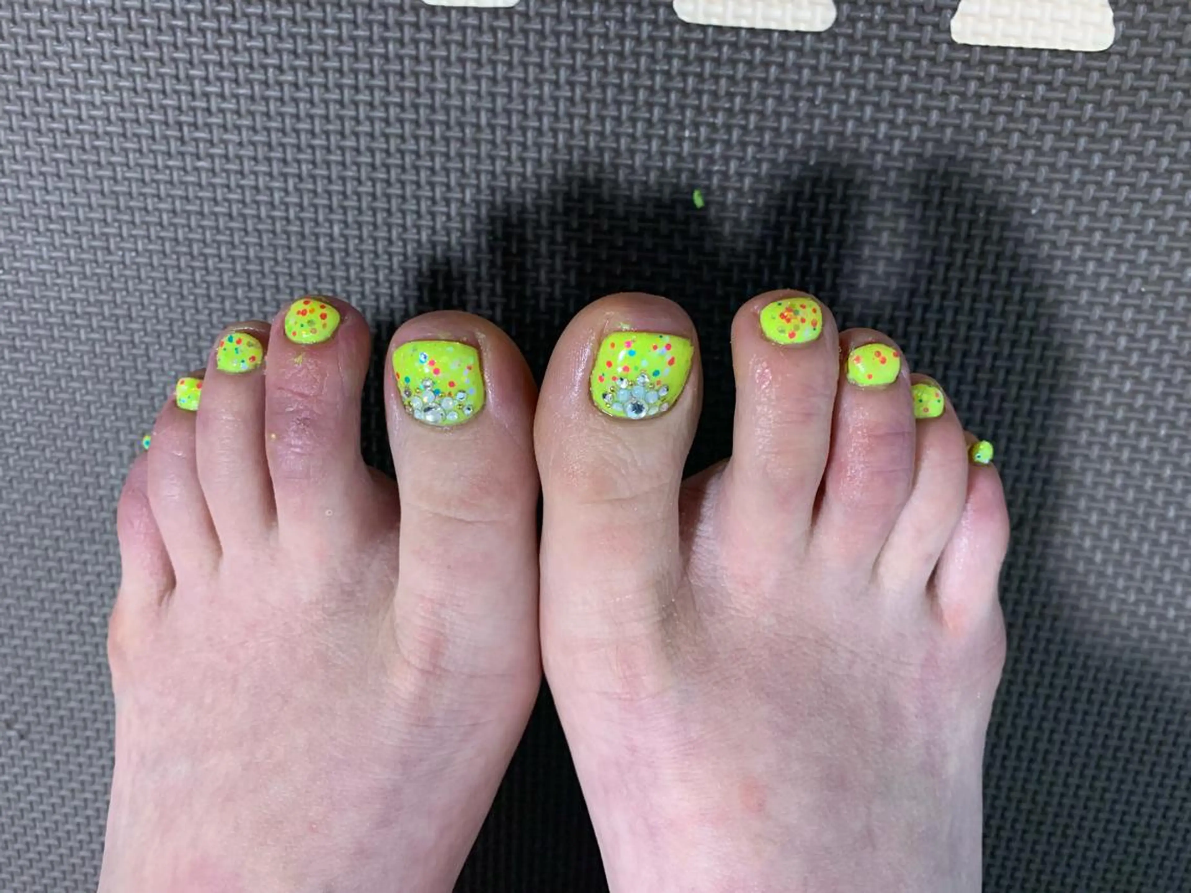 ネイル ハンドネイル ミュール ビューティーサロンのネイルデザイン