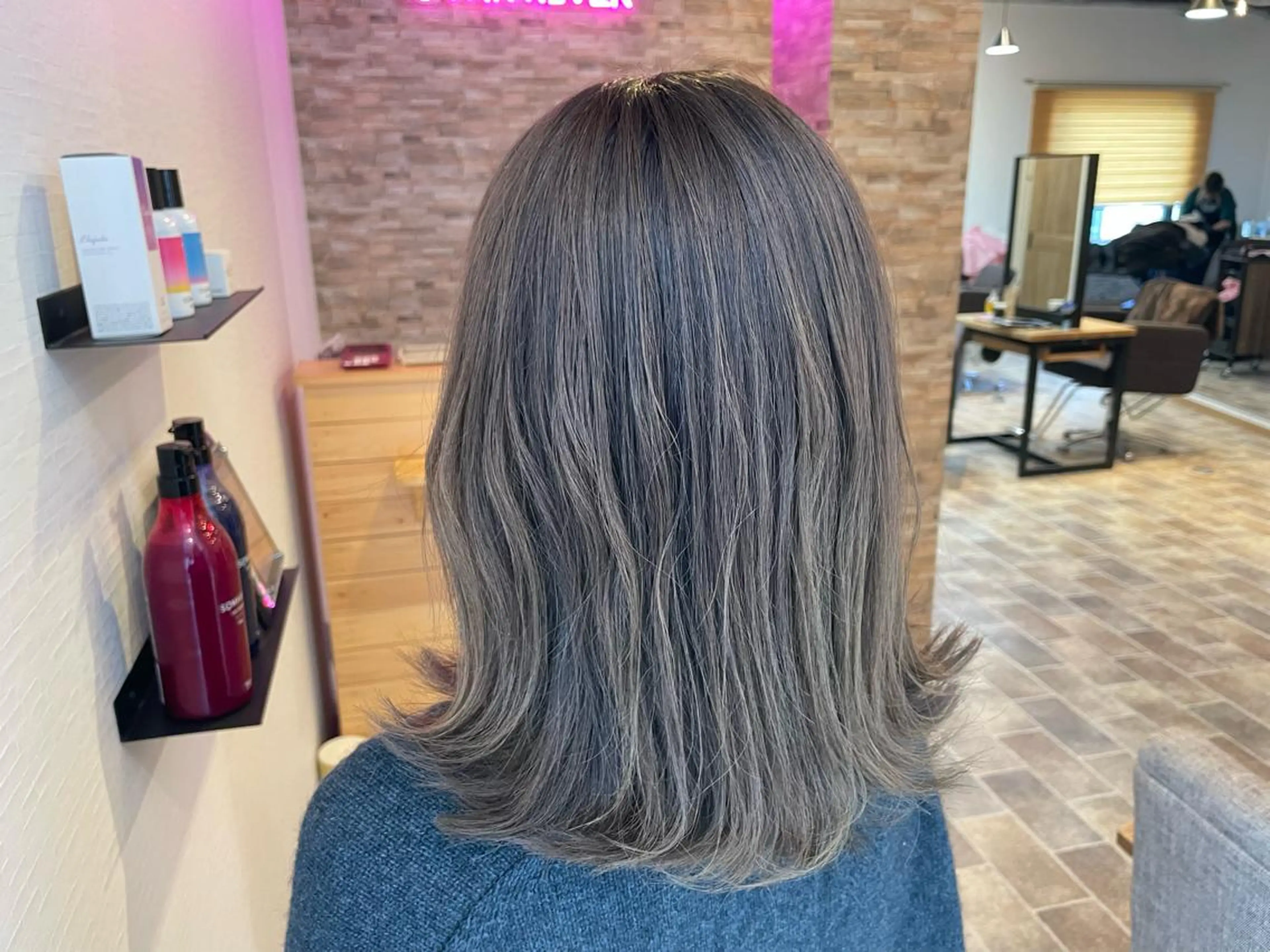 セミロング 【髪質改善の専門店】 🫧鷹司郎のヘアスタイル