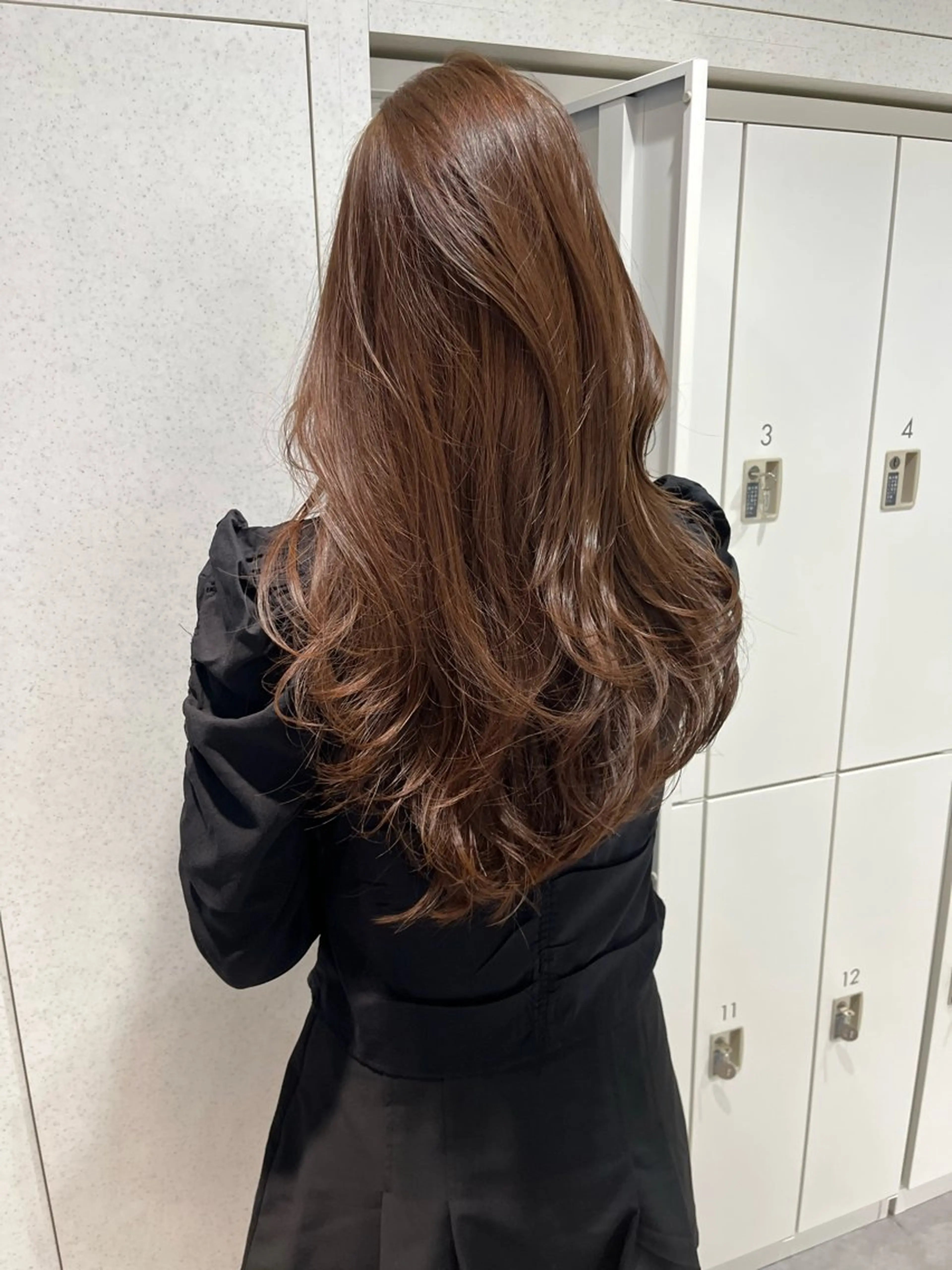 ロング カラー ブラウンカラー モカブラウン 韓国風ヘア レイヤーカット カット ヘアカラー トリートメント 韓国ハッシュカット/ 新宿/髪質改善/岡崎のヘアスタイル