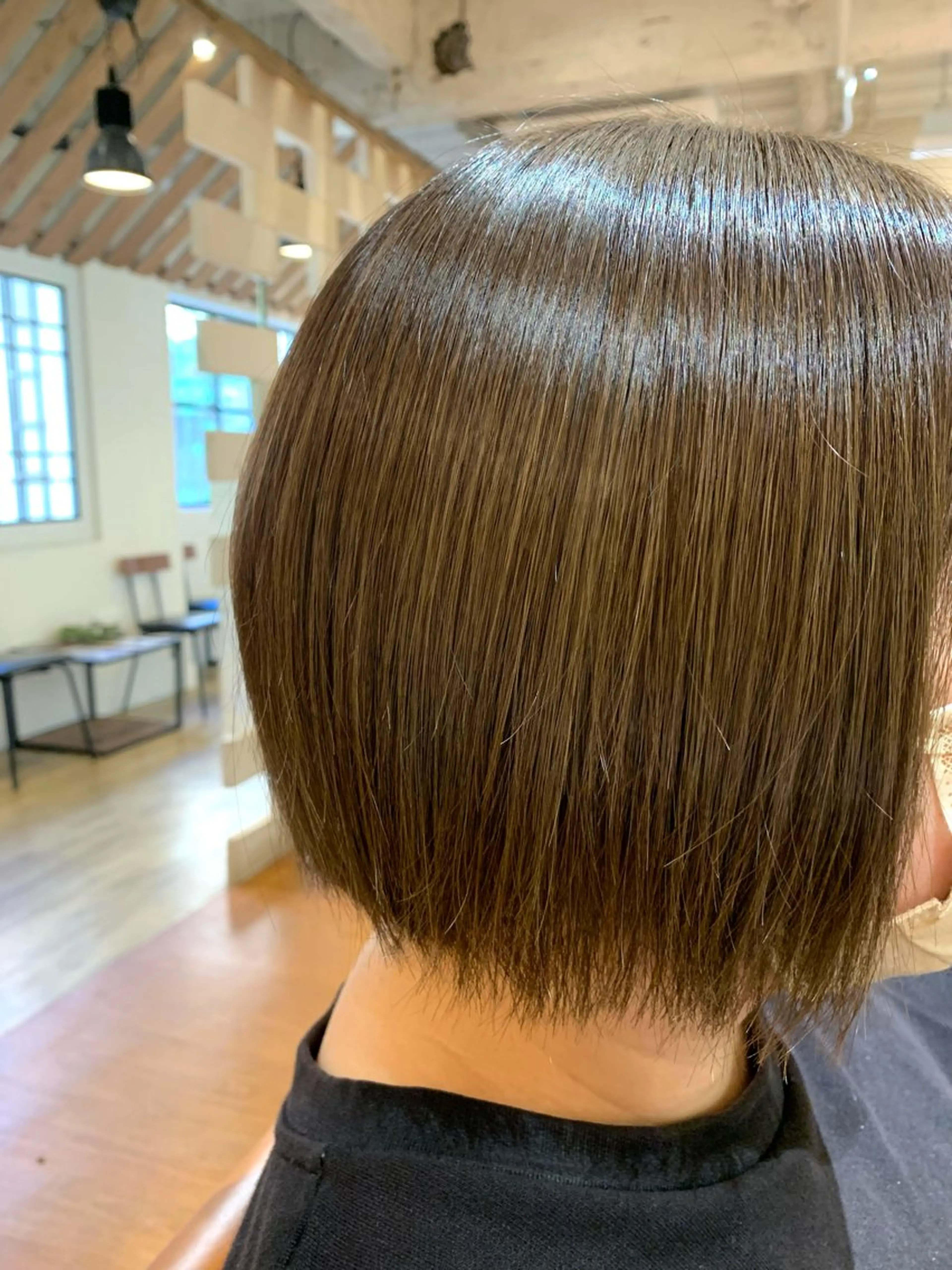 ショート カット ヘアカラー パーマ 秋野 遥のヘアスタイル