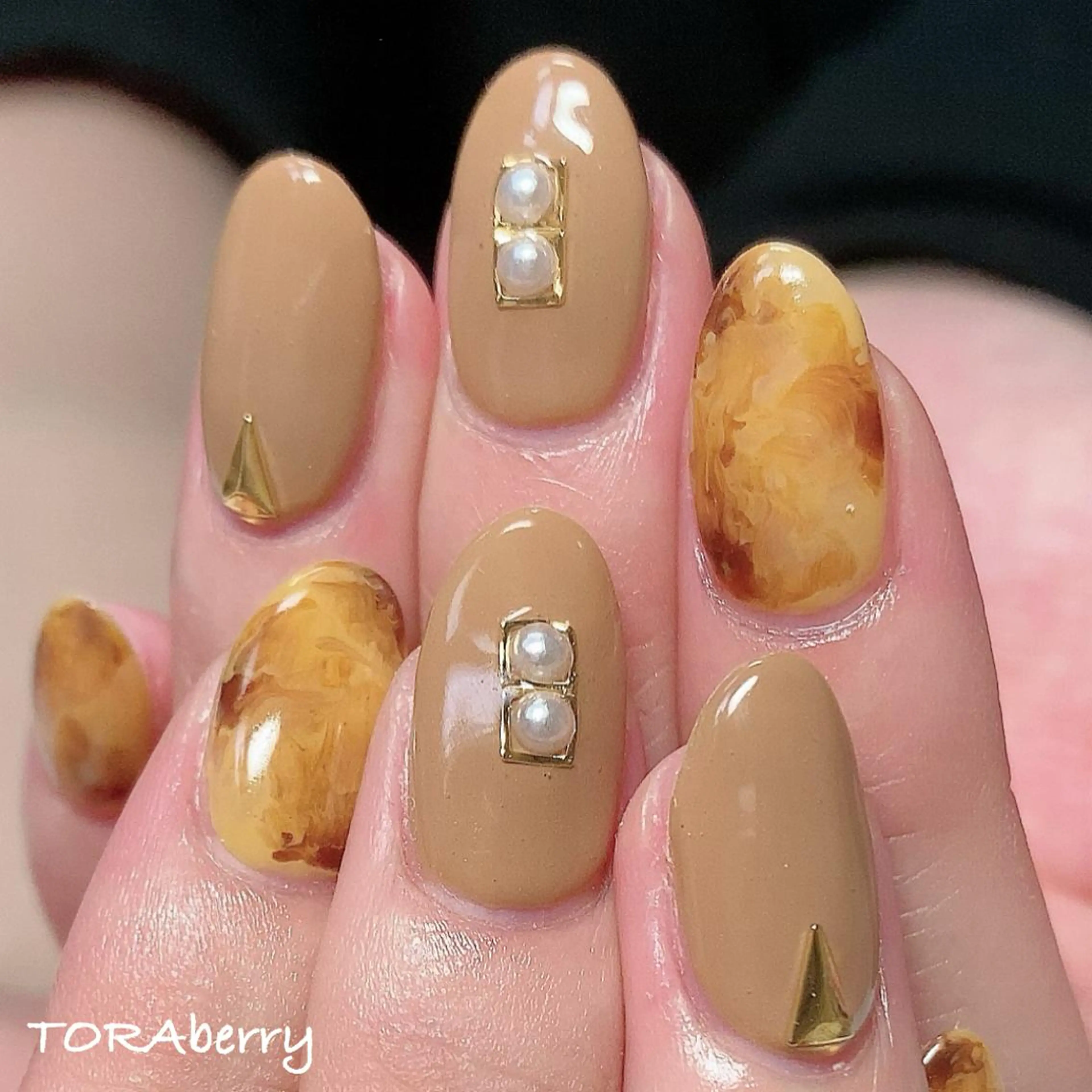 ネイル べっ甲ネイル ハンドネイル ネイリスト なつみのネイルデザイン