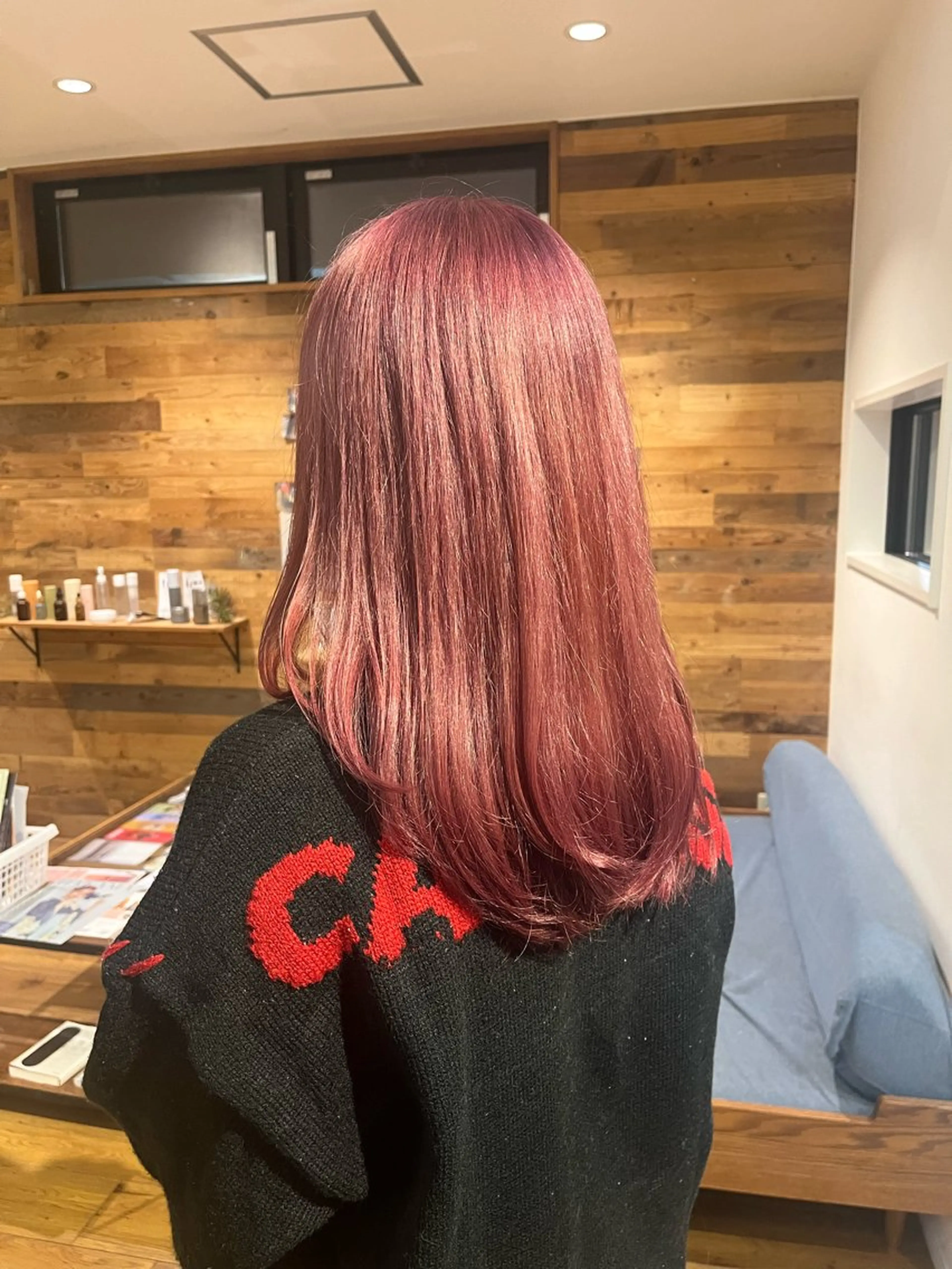 ロング カラー ヘアカラー 中村 彩奈のヘアスタイル