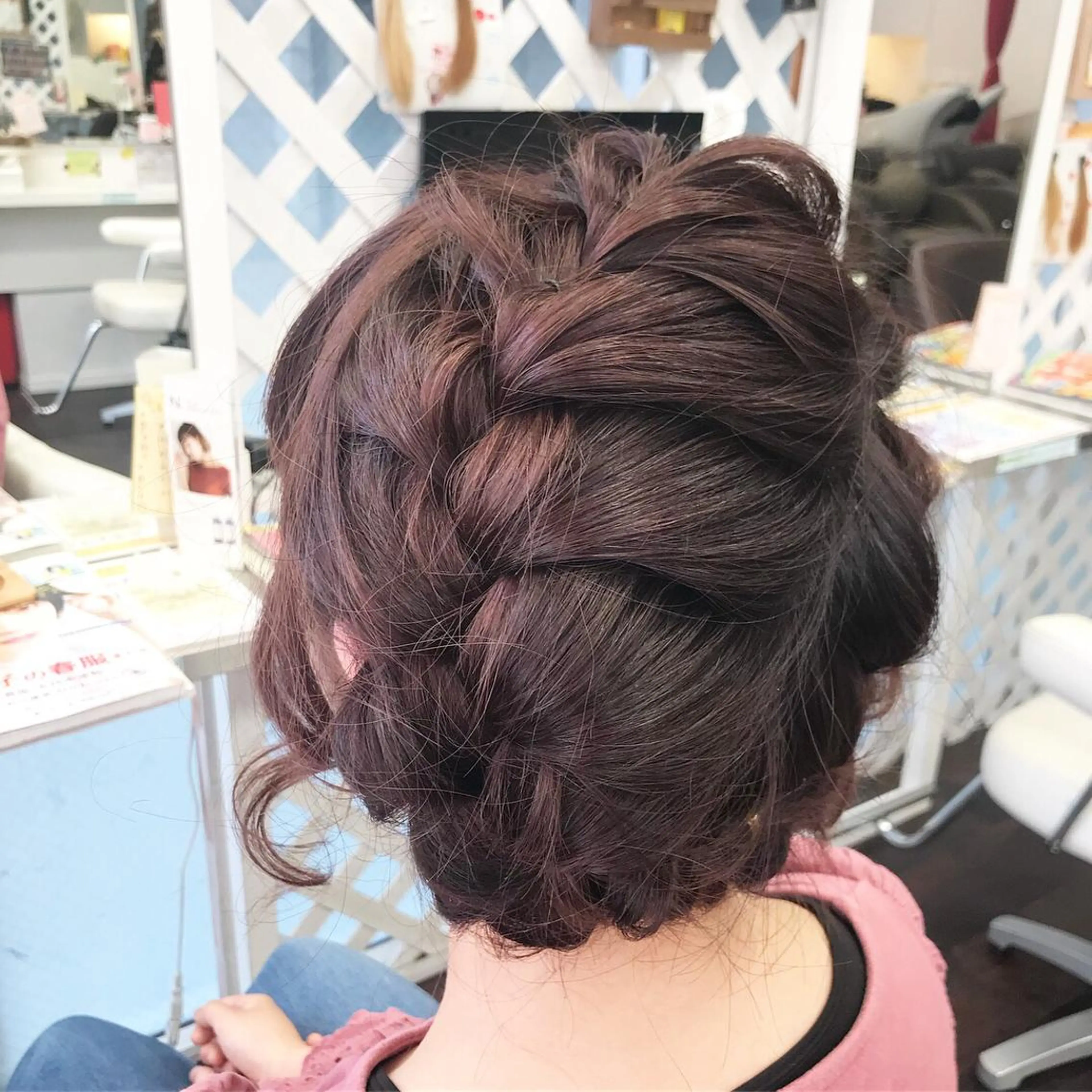 ミディアム カラー ヘアアレンジ 岩谷/ブリーチ 🪽透明感カラーのヘアスタイル