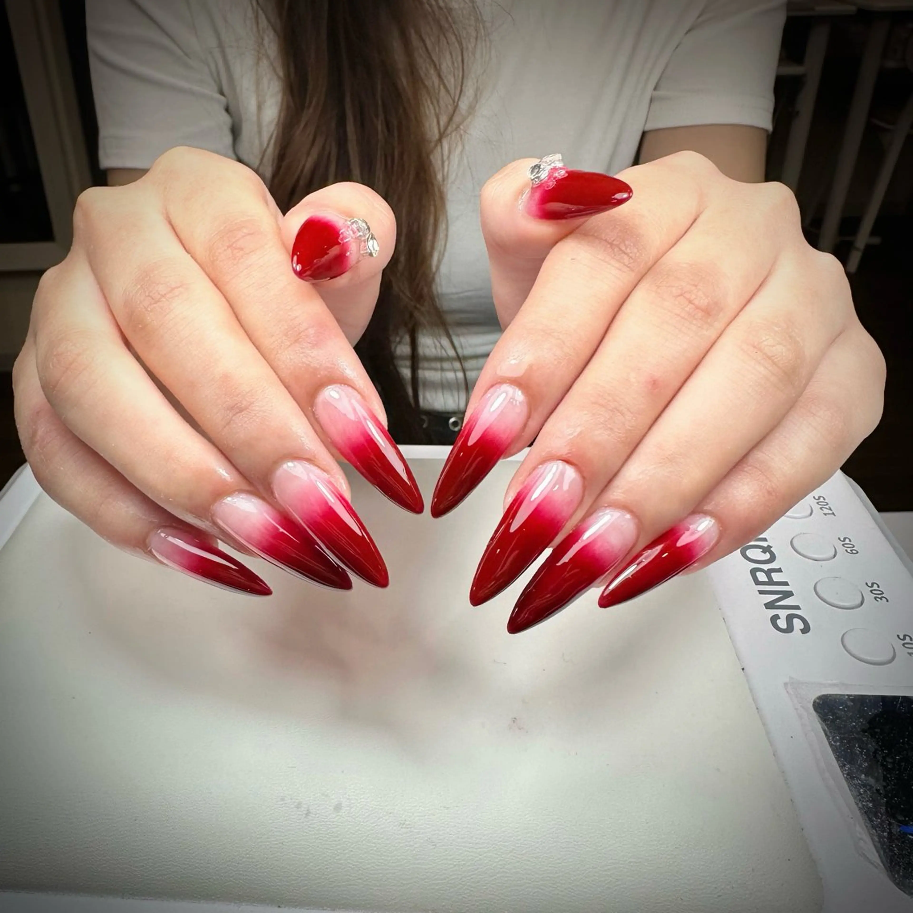 ネイル グラデーション ハンドネイル MIAMI NAIL所属・Miami Nailのネイルデザイン