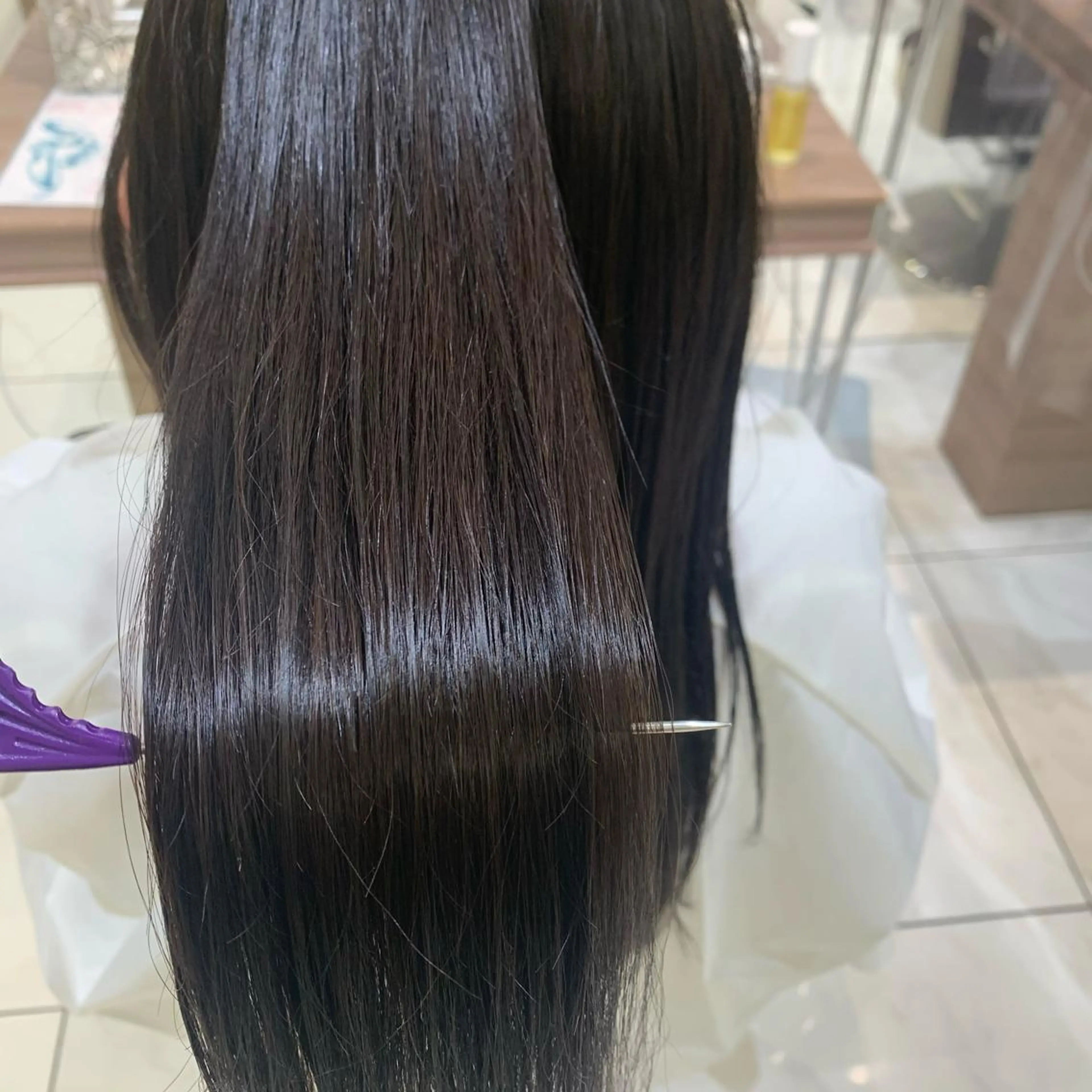 ロング 小白井 由美のヘアスタイル