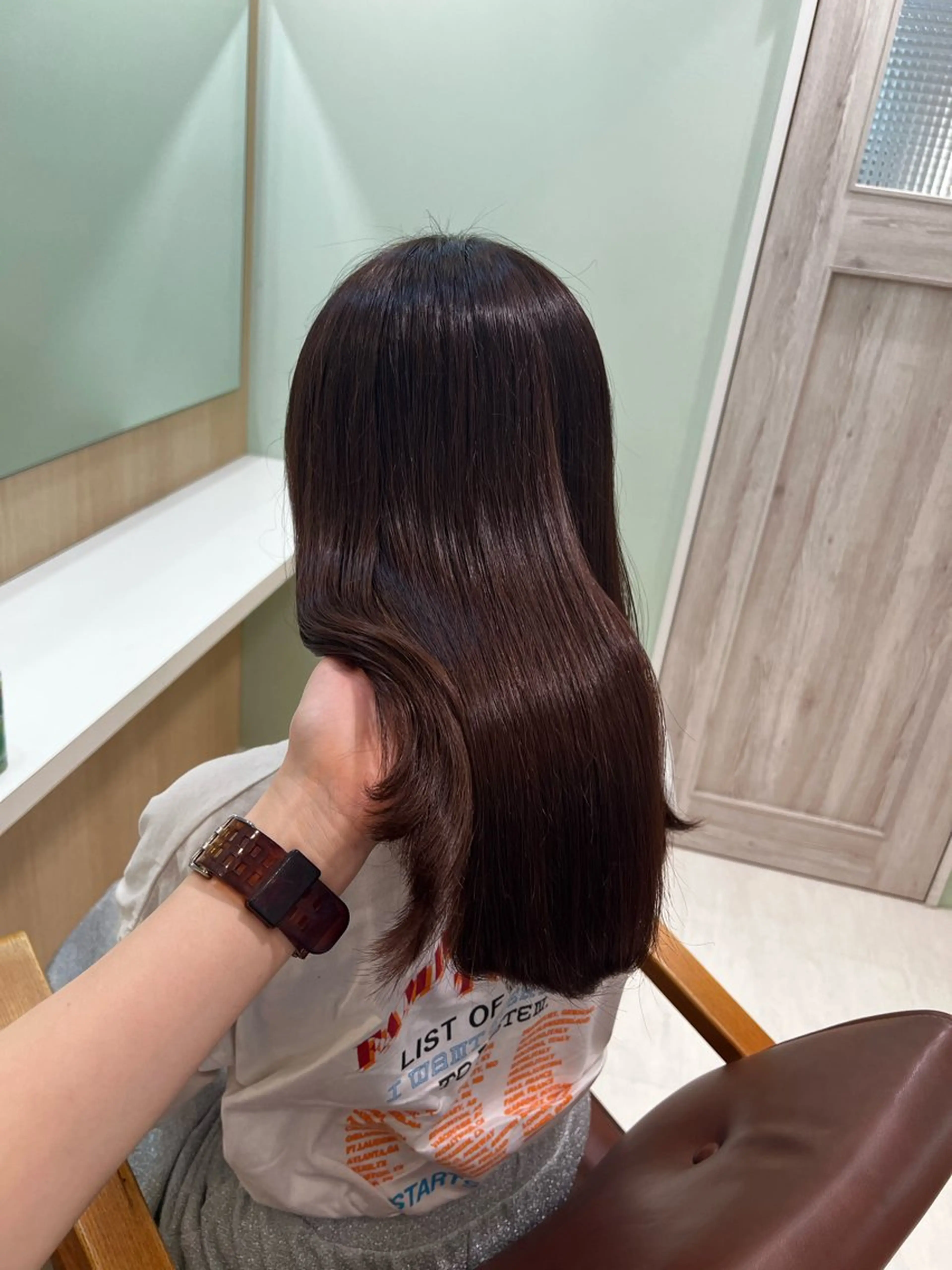 ロング 🤎艶感ベージュ/ ミルクティー🤎のヘアスタイル