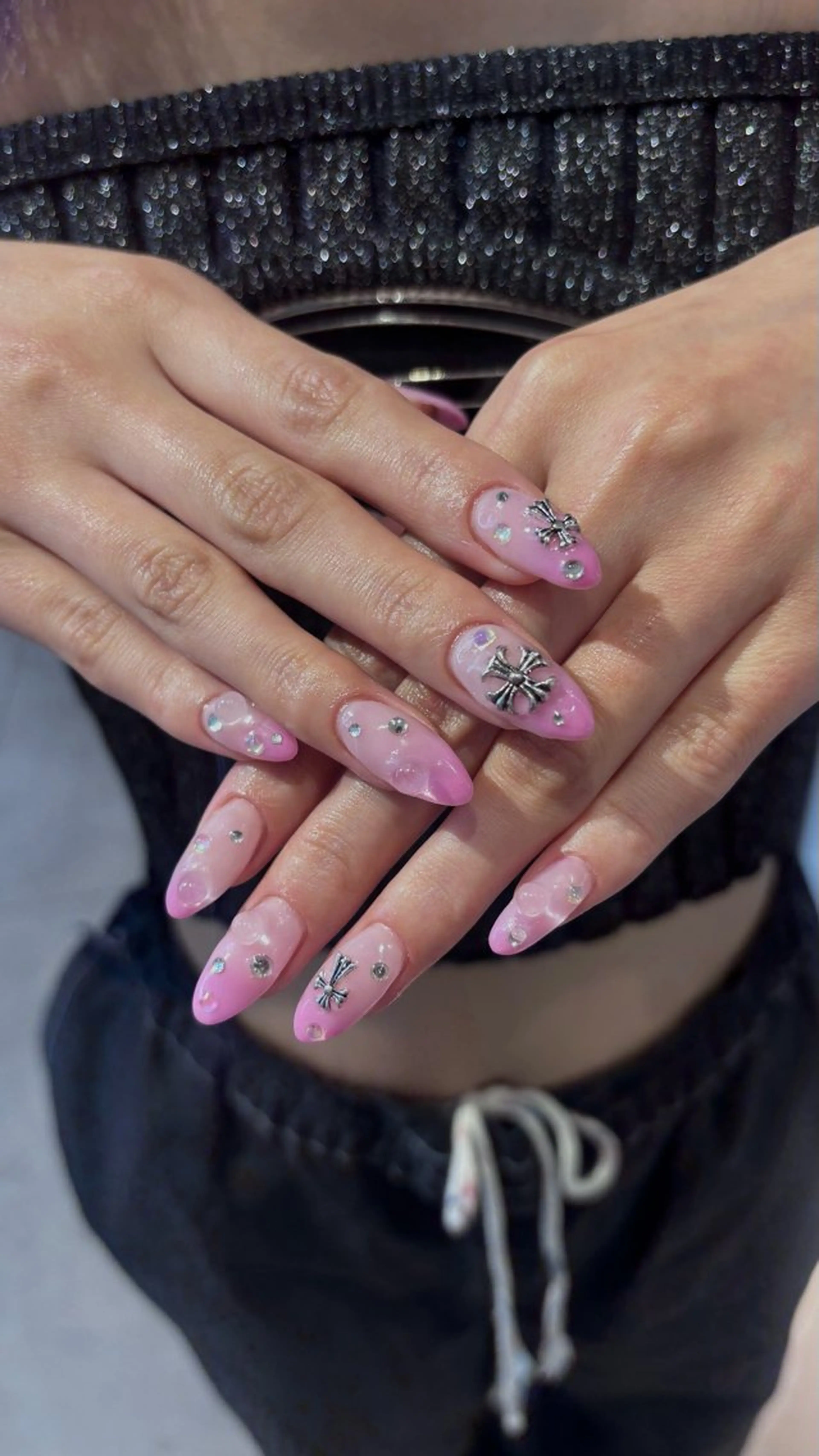 ネイル カット ヘアカラー トリートメント ハイトーン/レイヤー nail 百咲💌のヘアスタイル