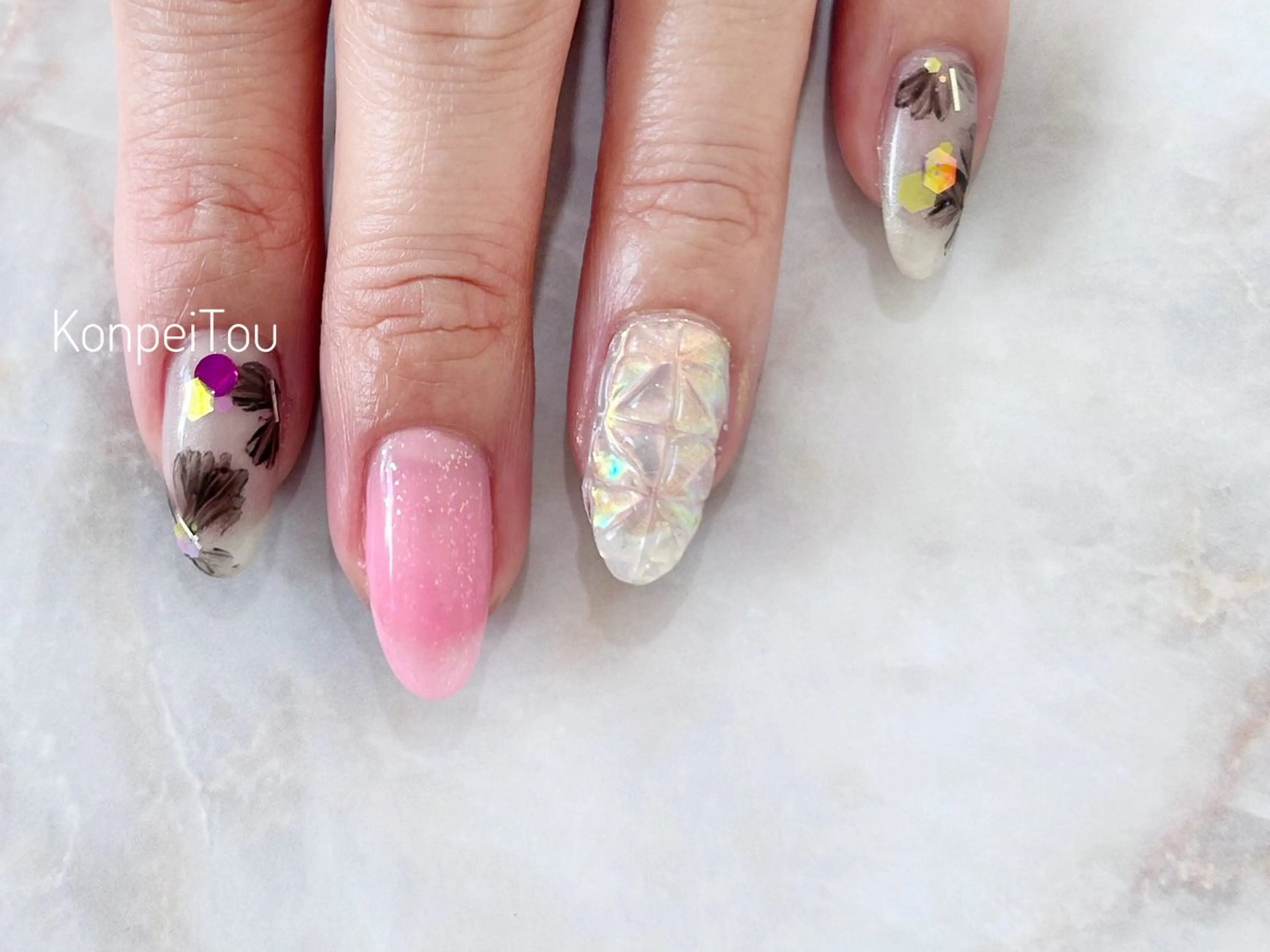 ネイル ハンドネイル おうちのネイルサロン KonpeiTouのネイルデザイン