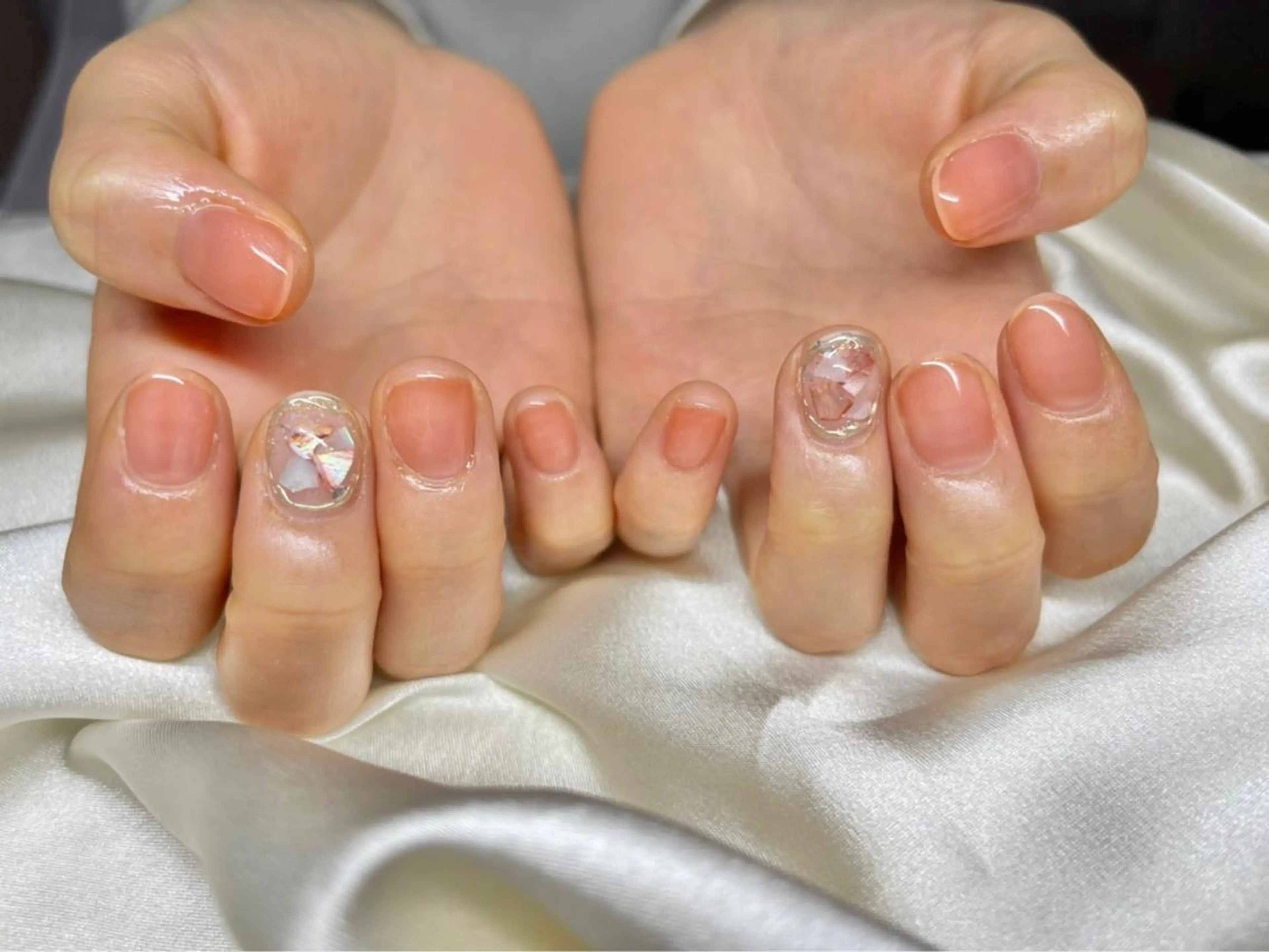 ネイル マツエク・マツパ アイブロウ 韓国風マツエク パリジェンヌラッシュリフト まつげパーマ 長さ出し ジェルネイル Nail&eye Belire 新宿のネイルデザイン