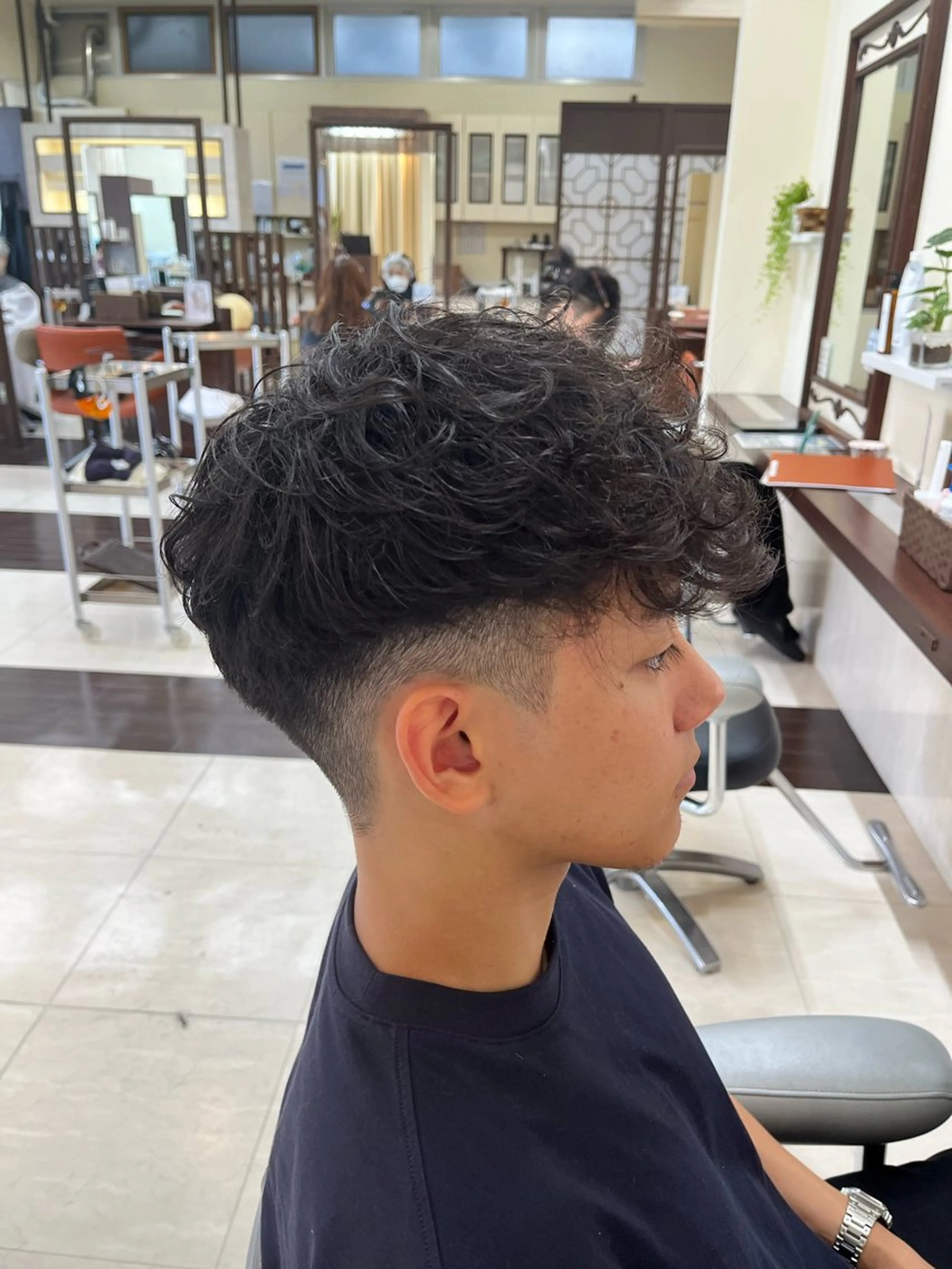 ショート パーマ メンズ スペインカール 🧊メンズ特化🧊 高木航希のヘアスタイル