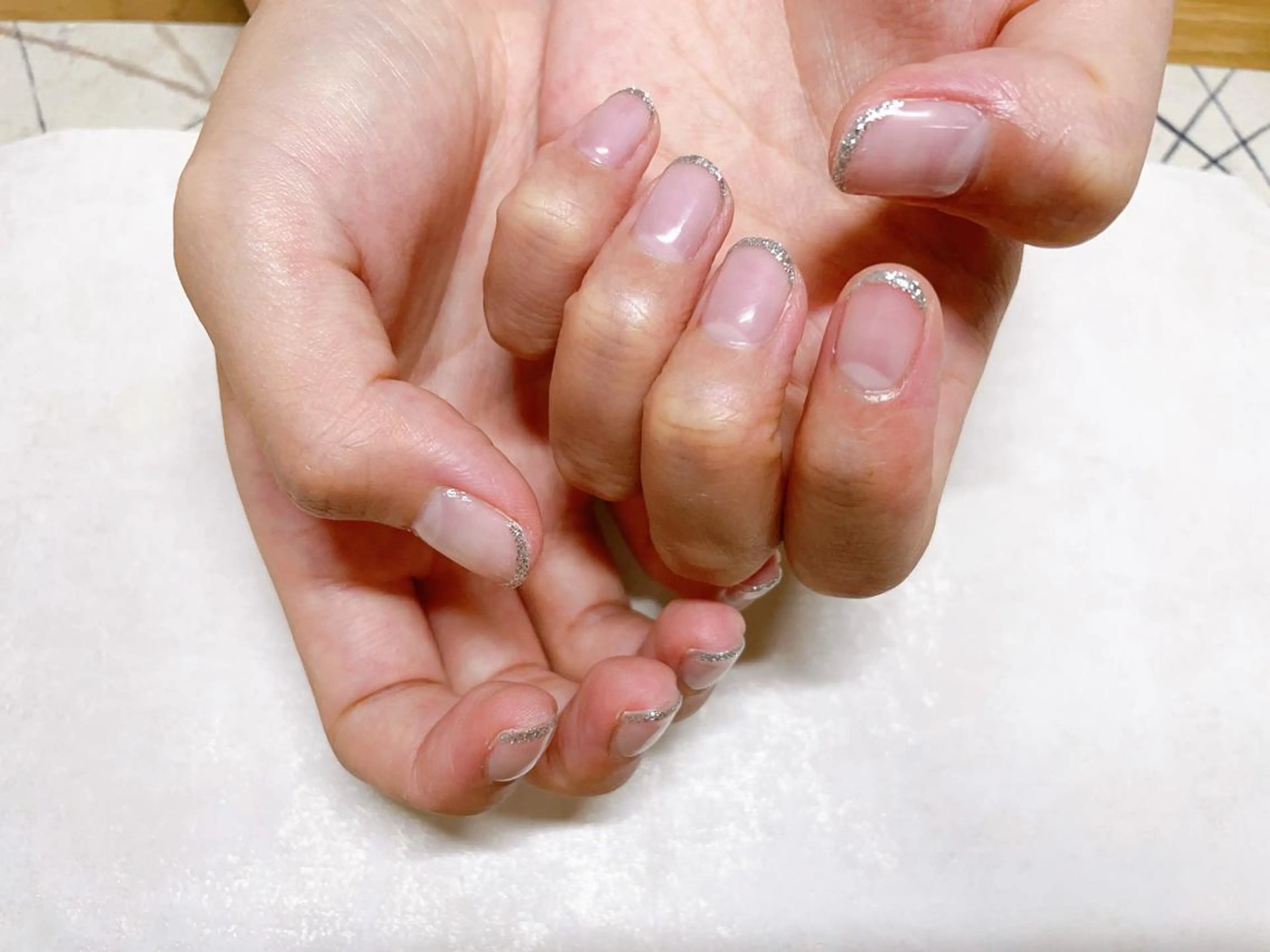 ネイル オーロラネイル フラワーネイル フットネイル フレンチネイル ジェルネイル mogunail &blowのネイルデザイン