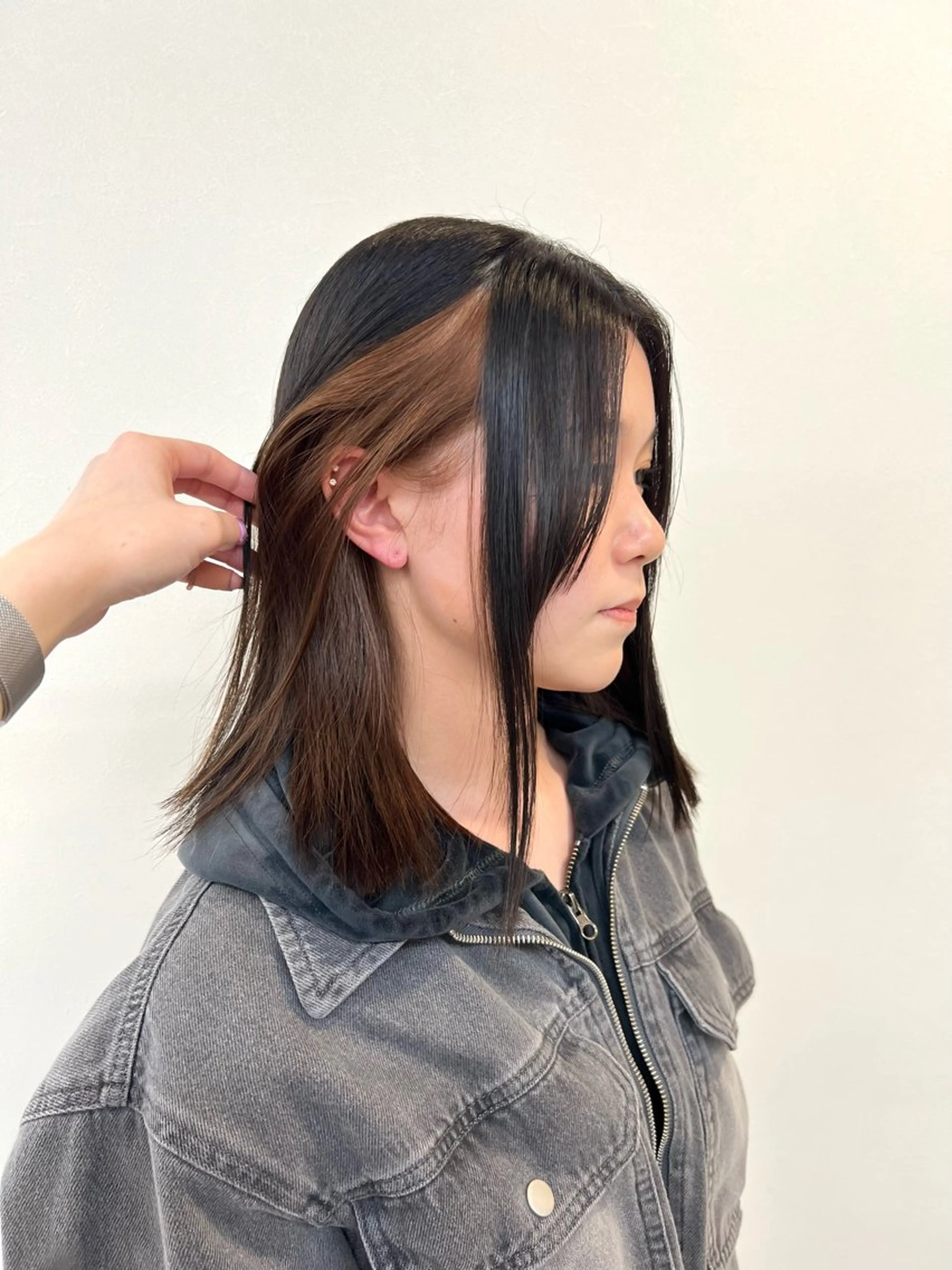 ミディアム カラー ベージュカラー 黒髪 ブラウンカラー ブラウンベージュ インナーカラー ヘアカラー ブリーチカラー🦋‪ 田中さくらのヘアスタイル