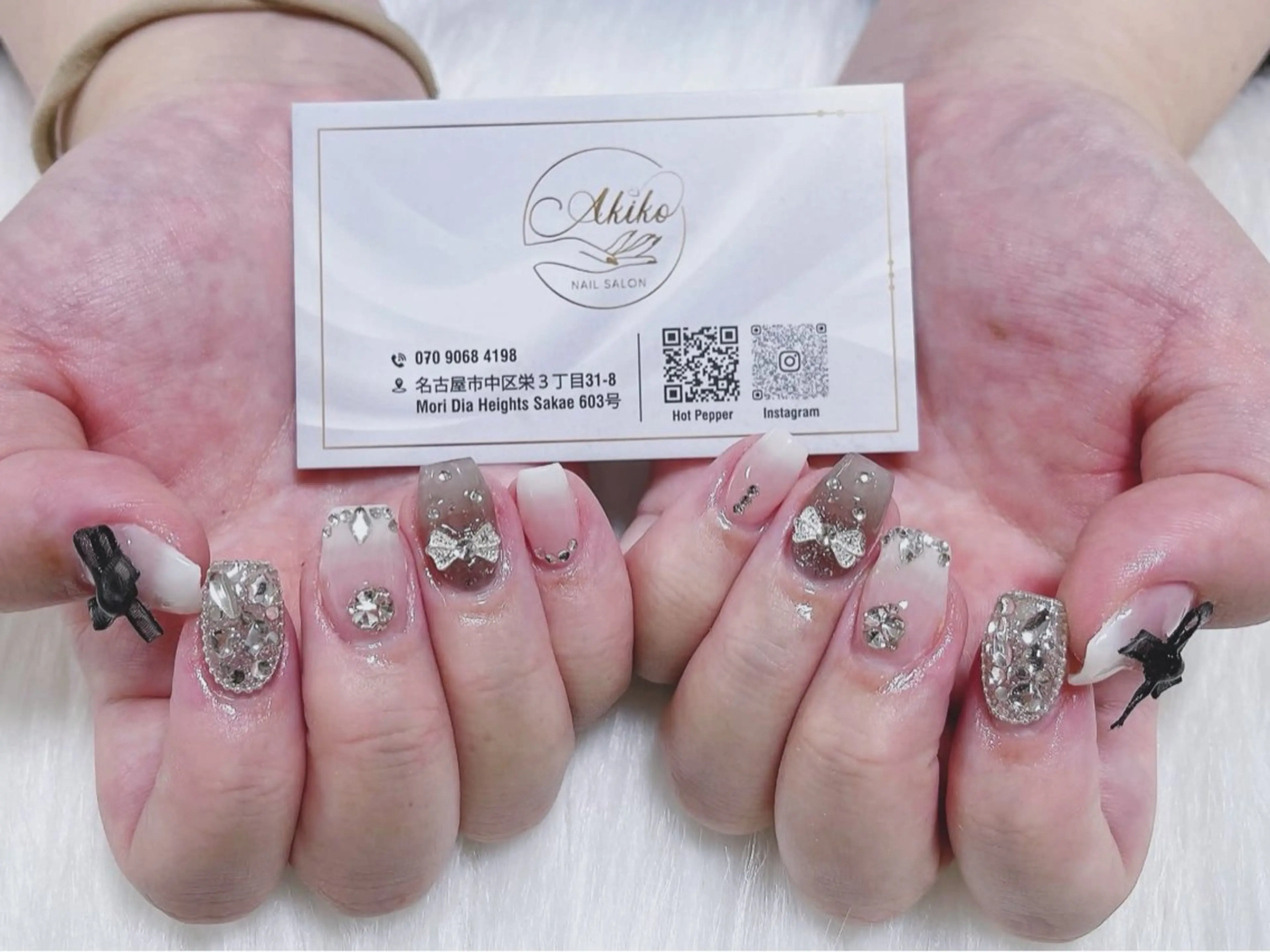 ネイル フットネイル ジェルネイル 韓国ネイル マグネットネイル 持ち込み ハンドネイル Akiko ネイルサロン所属・AKIKO ネイルサロンのネイルデザイン