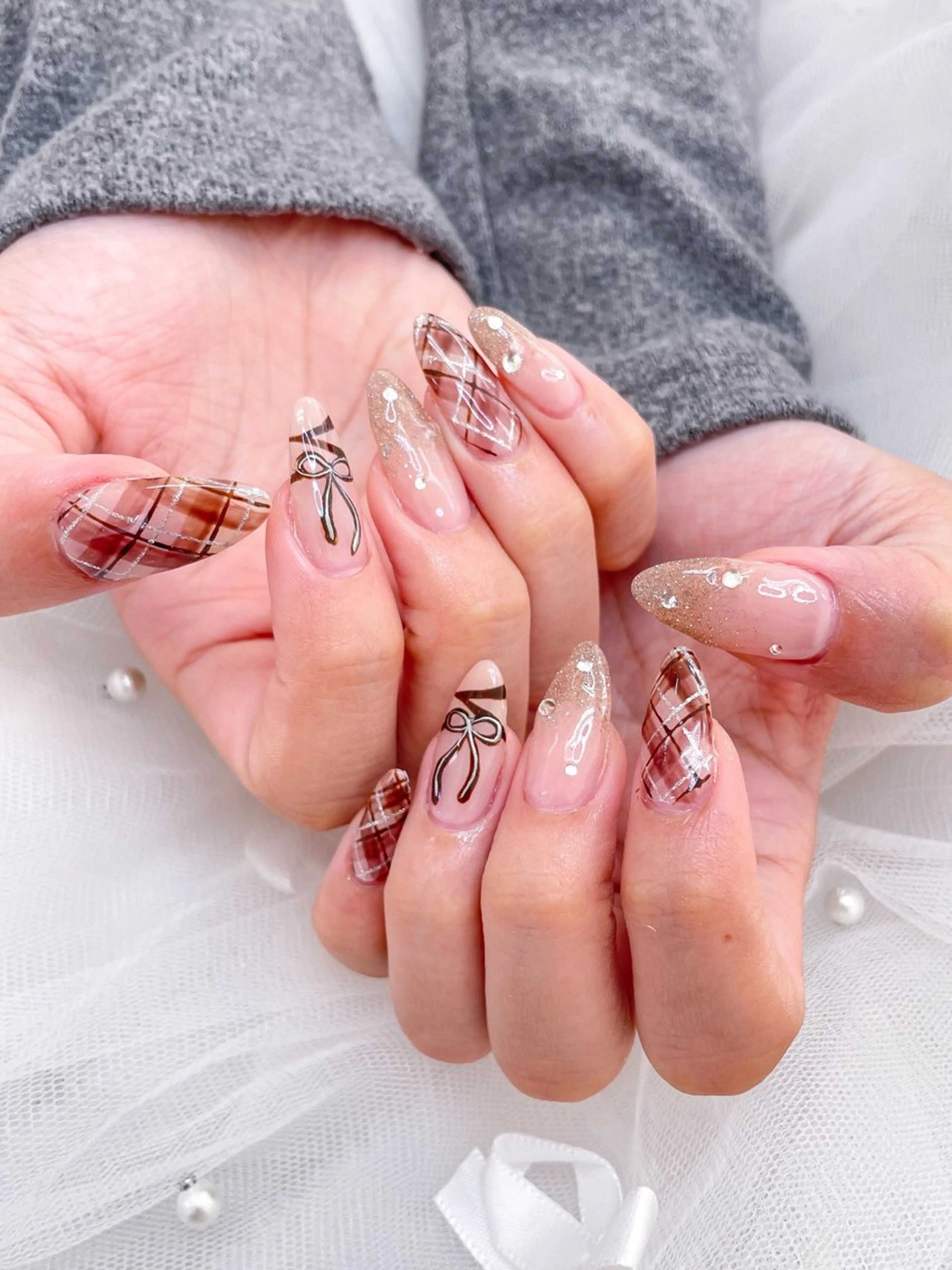 ネイル リボン ハンドネイル 五十嵐 美智のネイルデザイン