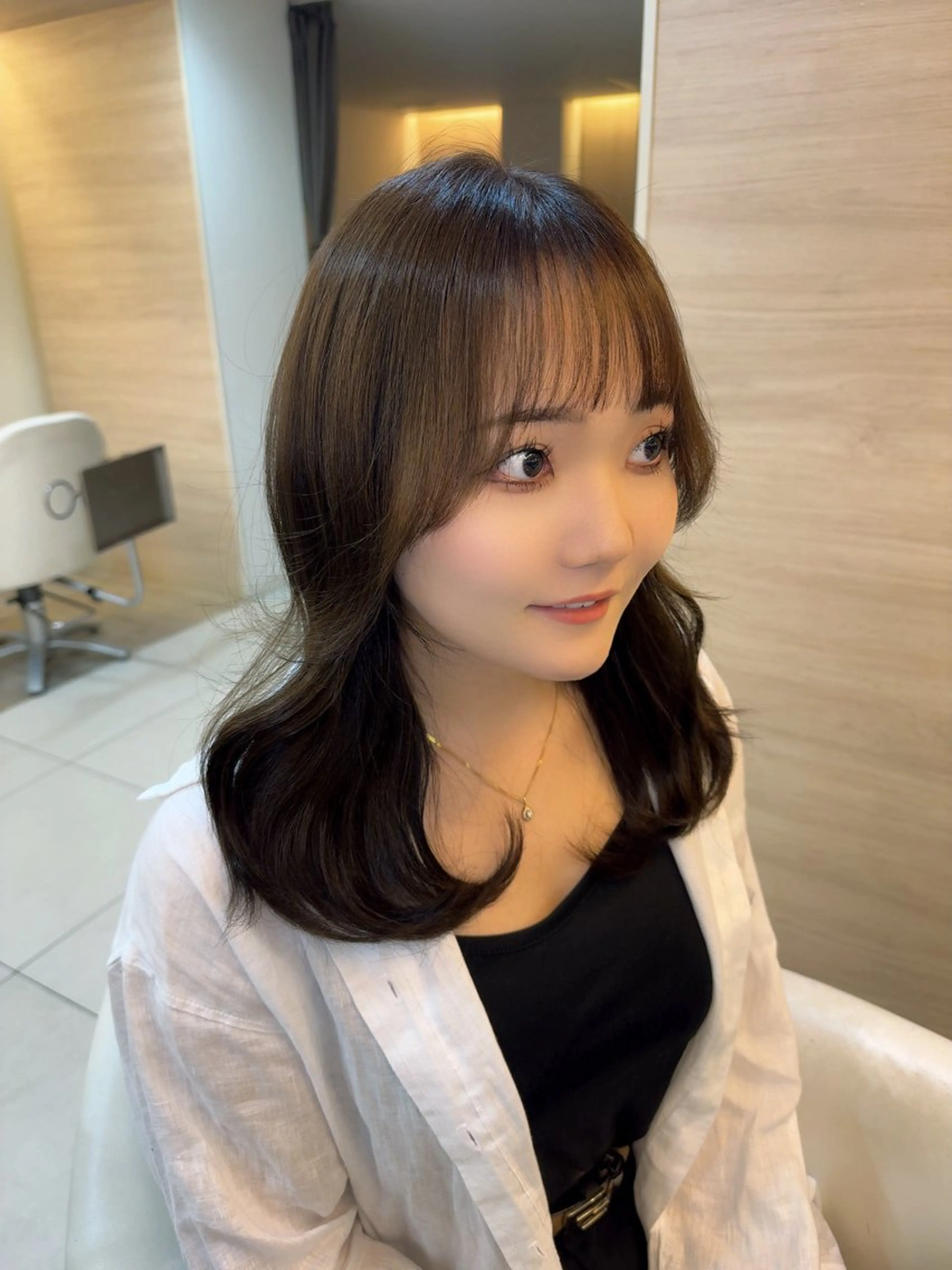 セミロング カット トリートメント 💎髪質改善💎艶髪 💎ブリーチ💎津村のヘアスタイル