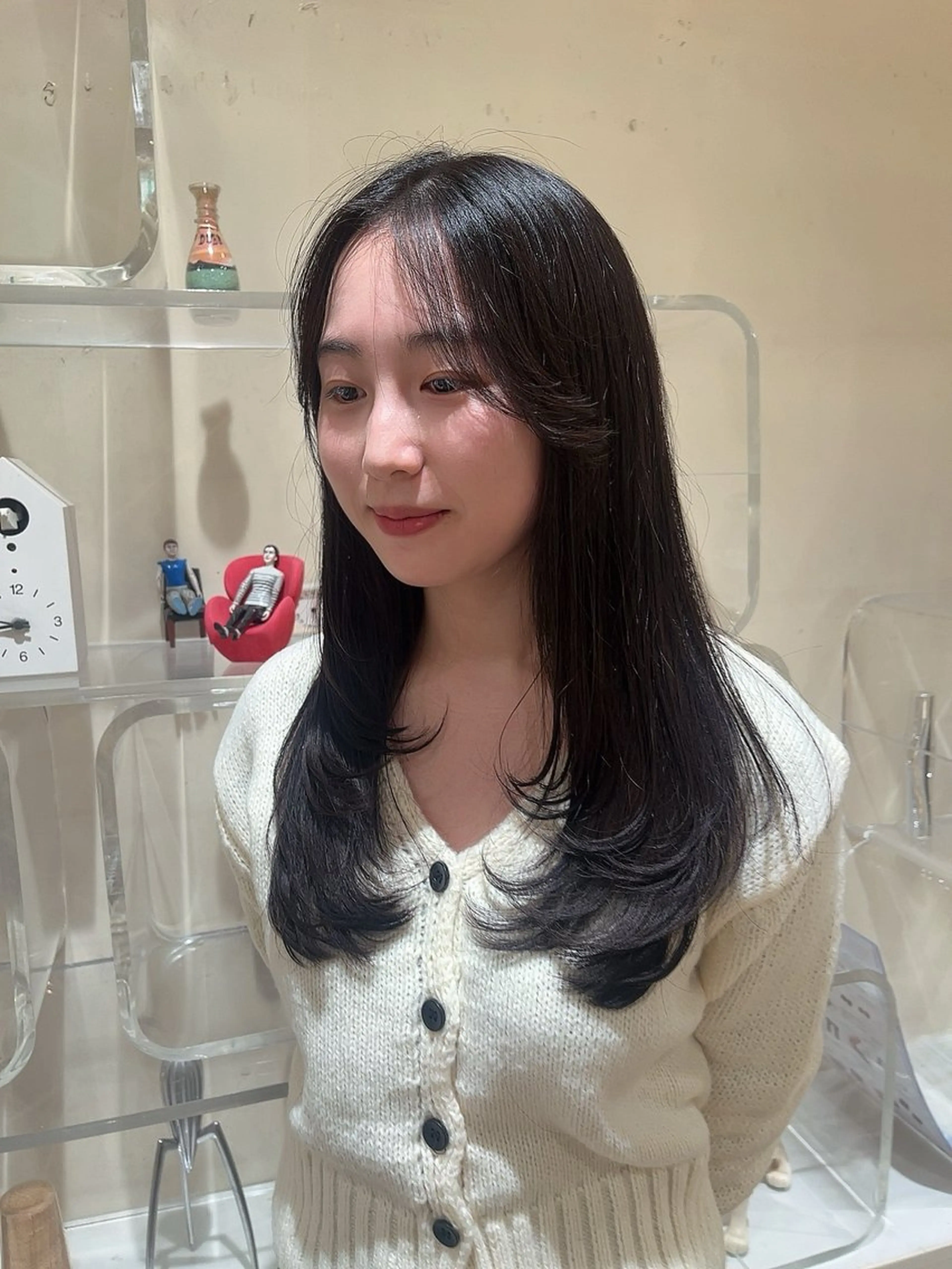 ロング ロングレイヤー レイヤーカット ロング 酒井 陽南乃のヘアスタイル