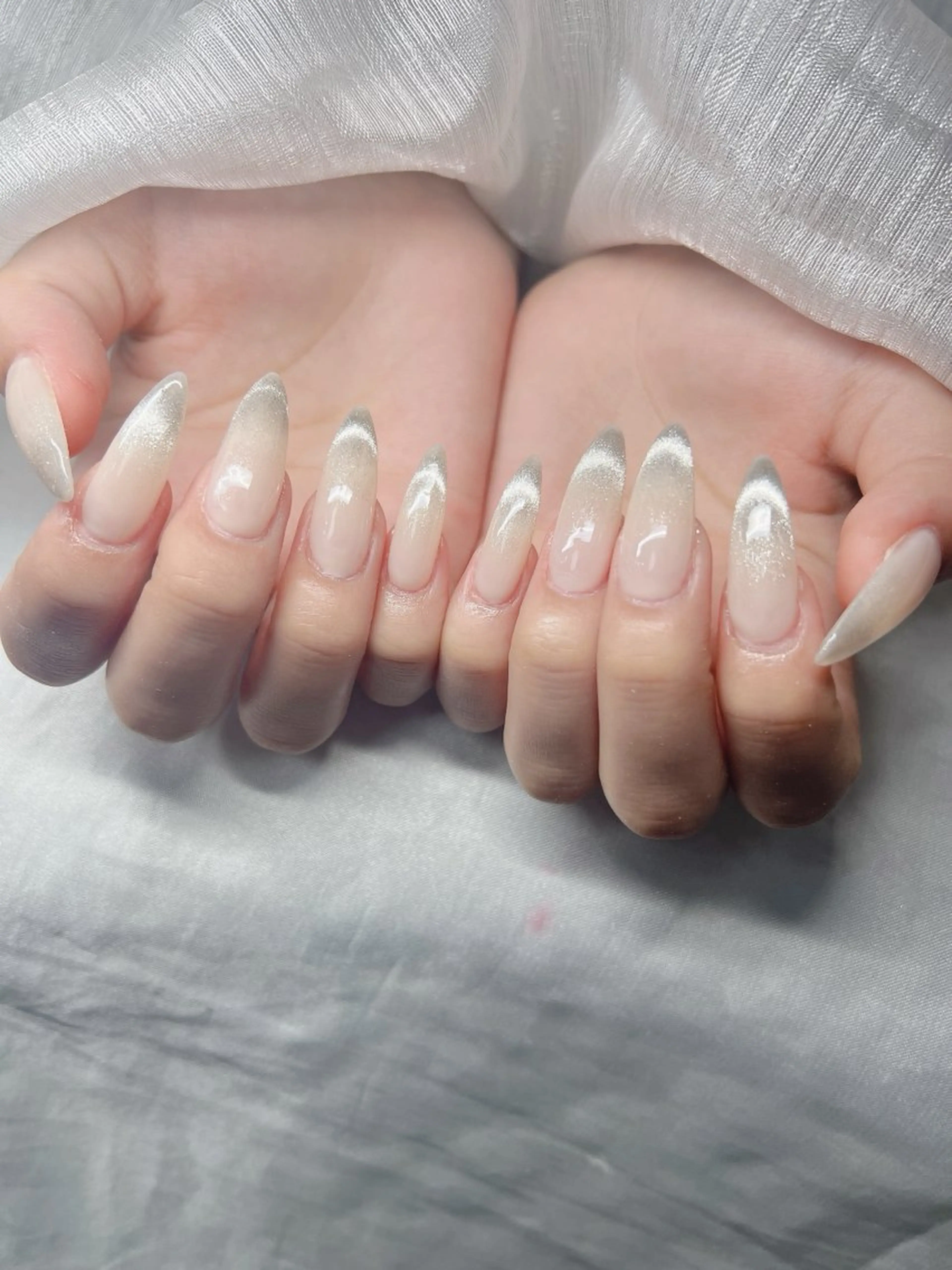 ネイル 長さ出し グラデーション 卒業式 キラキラネイル マグネットネイル ハンドネイル Lee Nailsのネイルデザイン