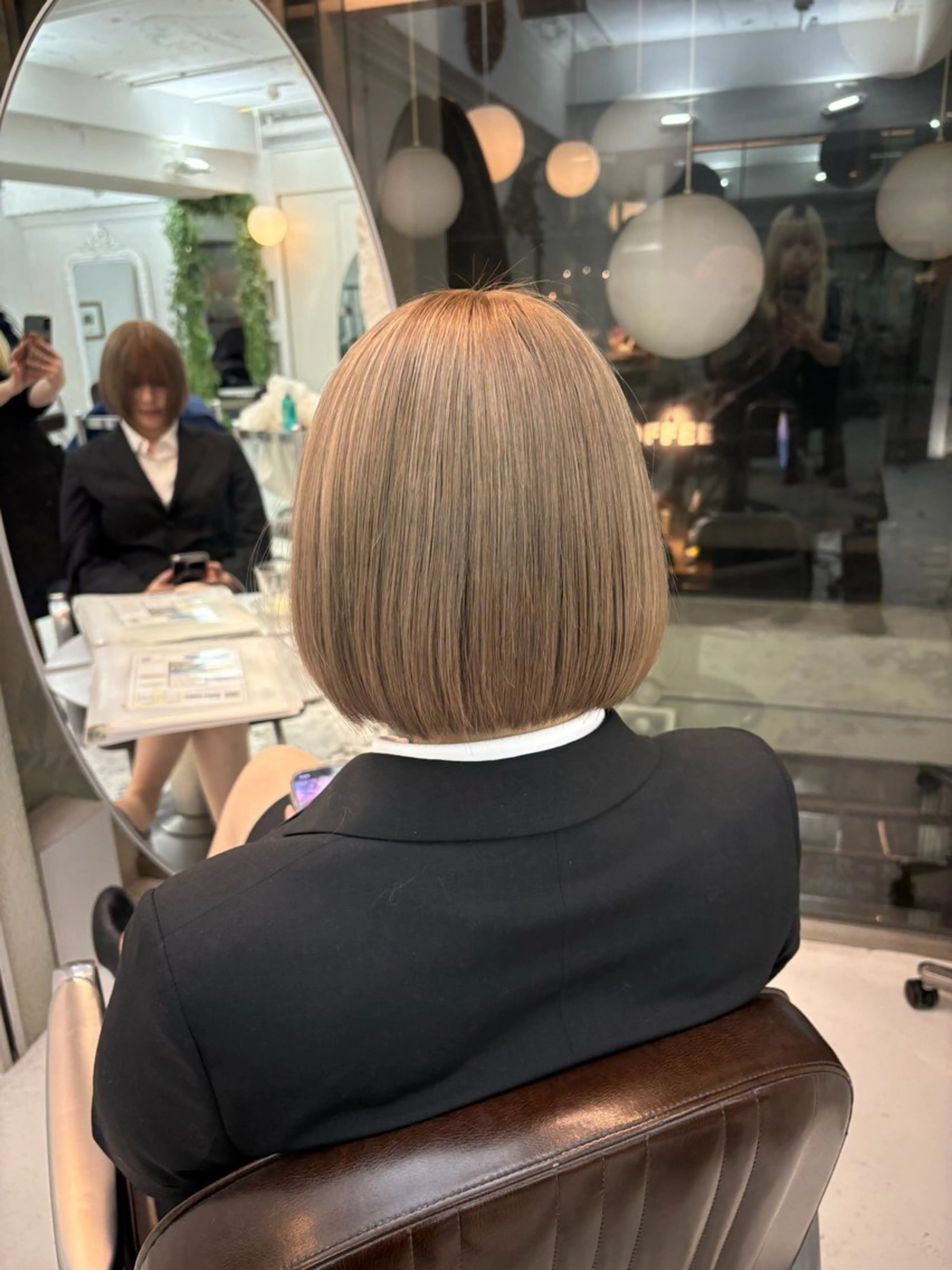 カラー ベージュカラー ブリーチ 透明感カラー ボブ ヘアカラー 表参道/ 🤍IKUMIのヘアスタイル