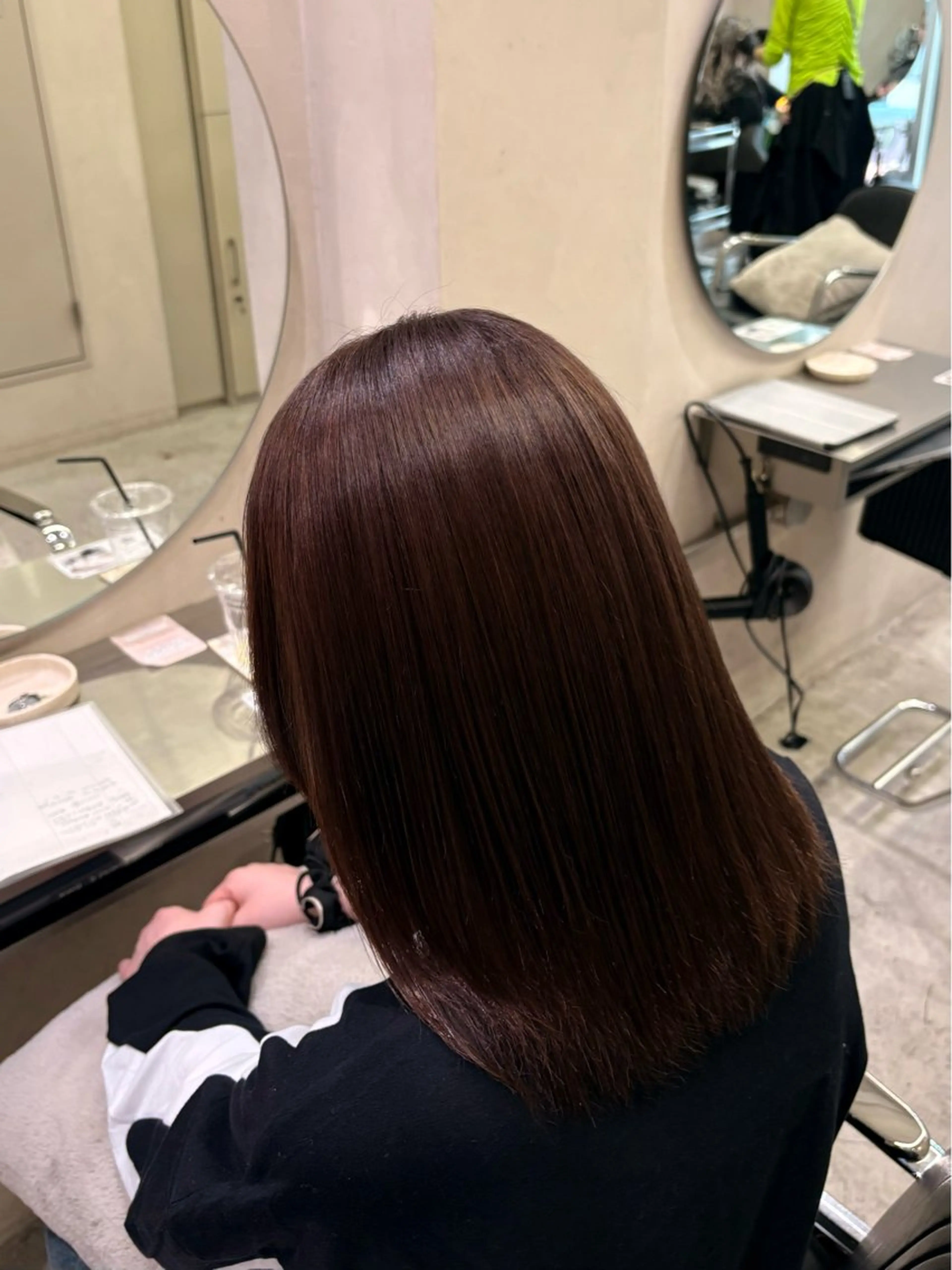 カラー ブリーチ 西村 はなののヘアスタイル
