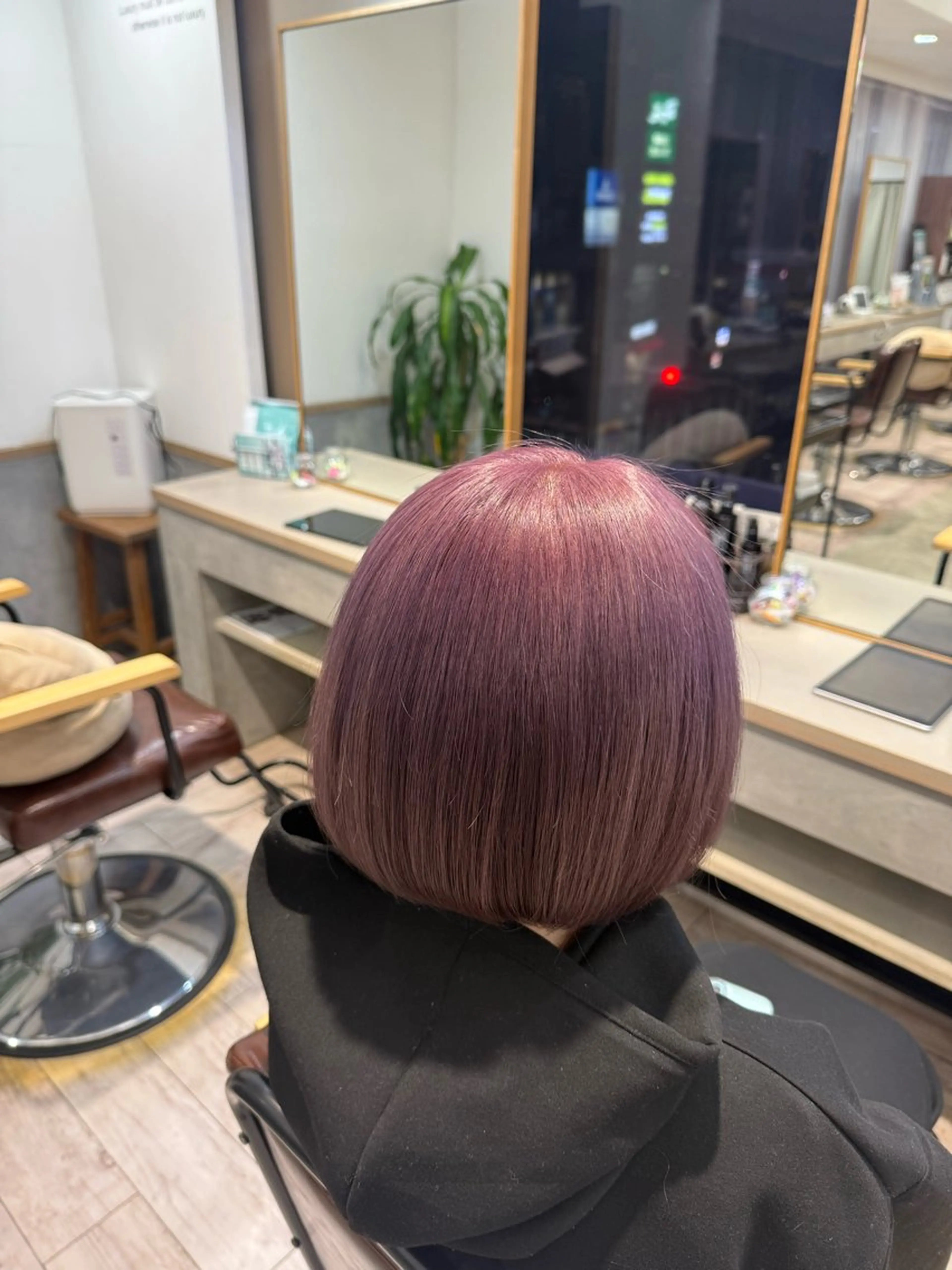 カラー ヘアカラー 高山 穂香のヘアスタイル