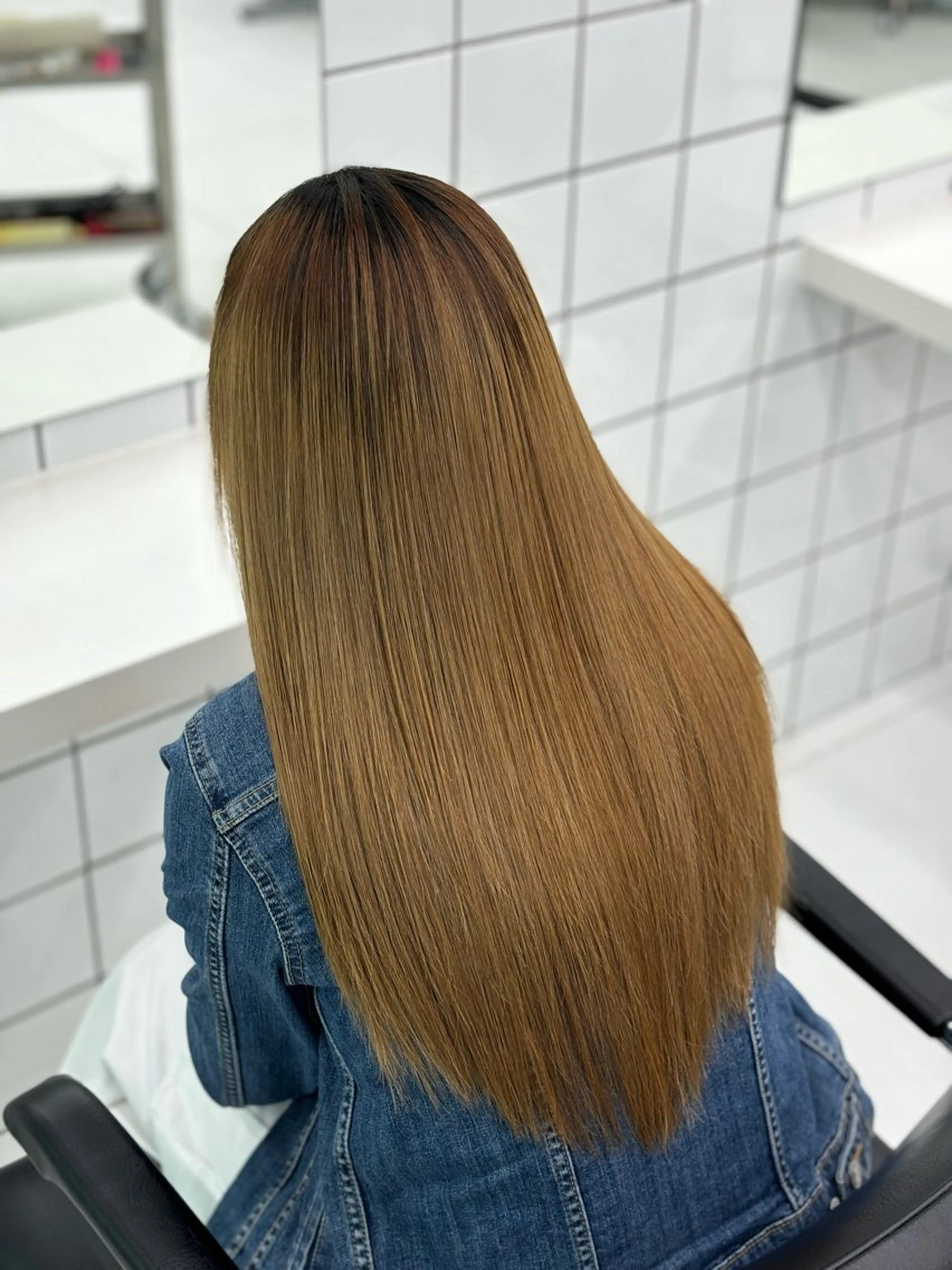 セミロング 縮毛矯正 縮毛矯正 トリートメント 縮毛矯正特化 髪質改善辻良輝のヘアスタイル