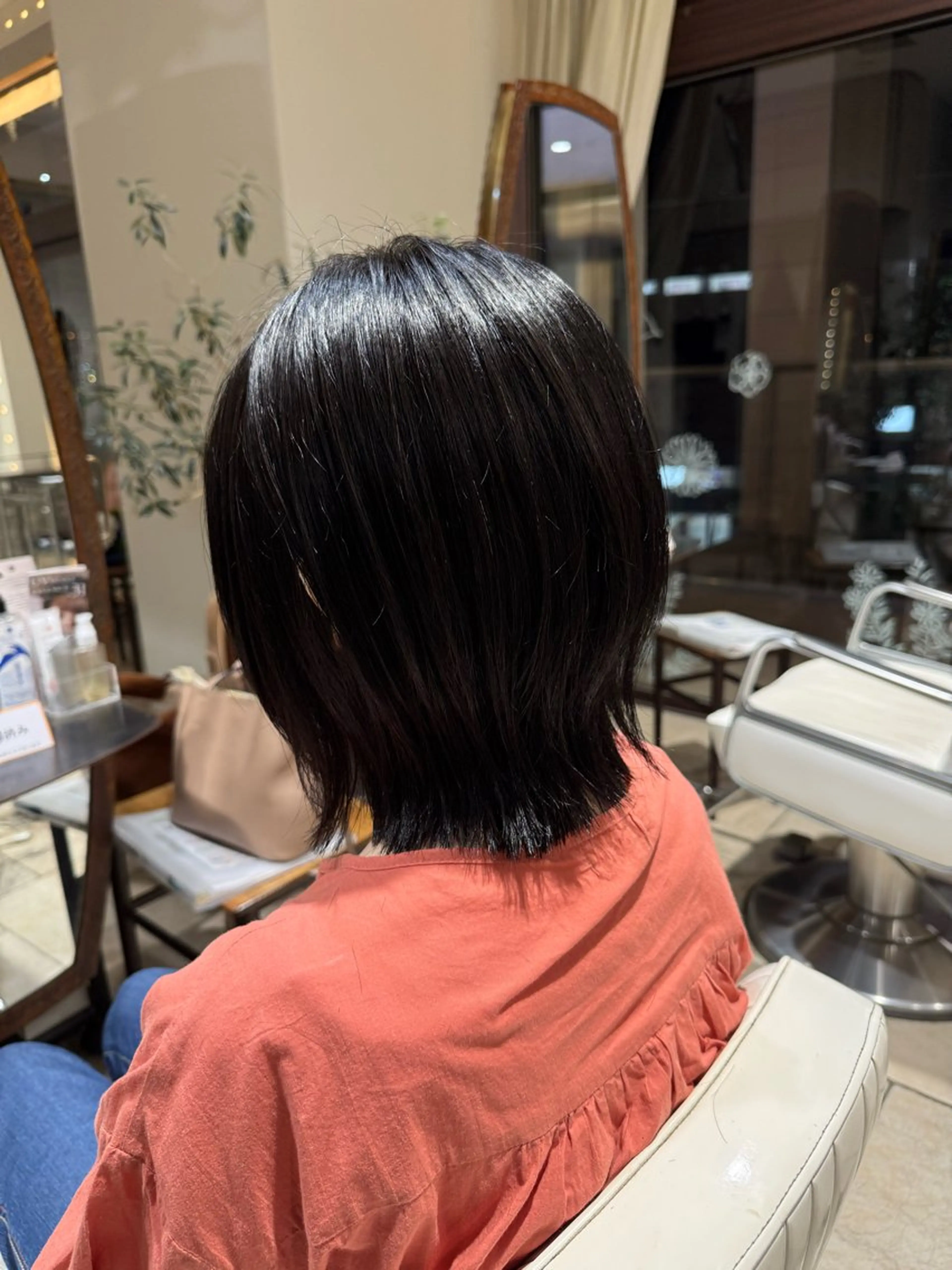 ミディアム カット 藤本 理愛のヘアスタイル
