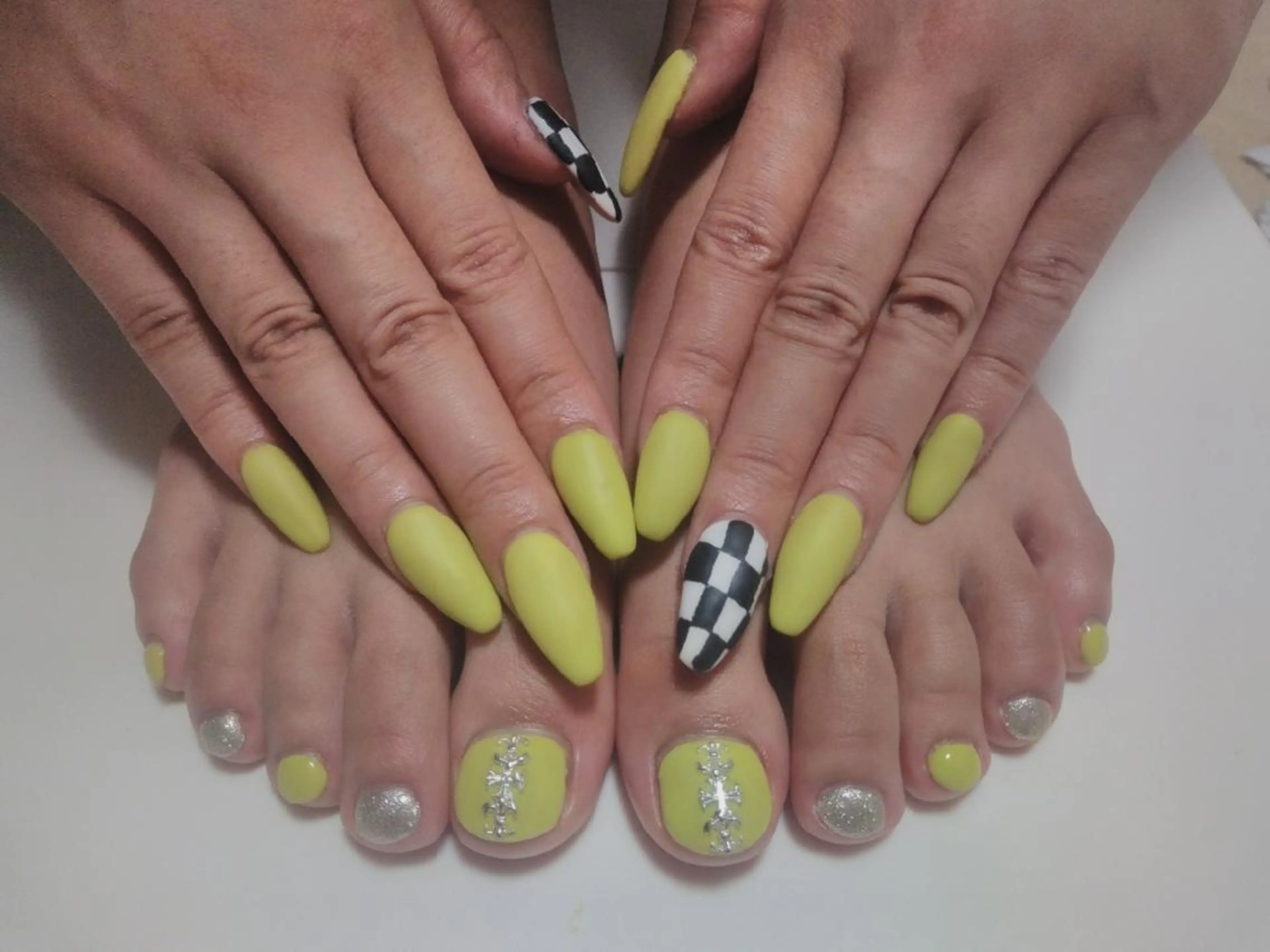 ネイル フットネイル スカルプネイル エステとネイル ローズコンフォートのネイルデザイン