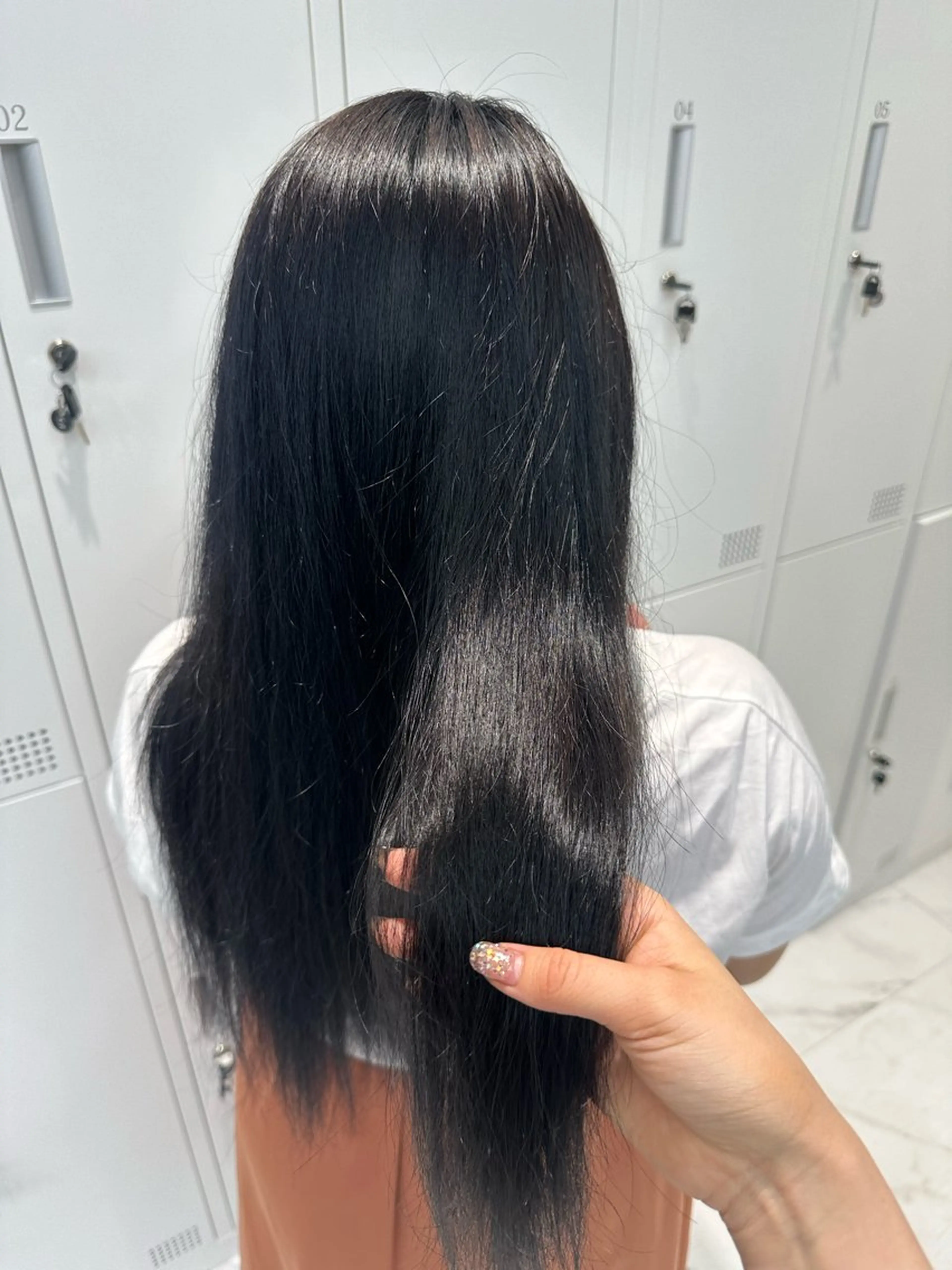 ロング カラー 黒髪 ブルーカラー ブルーブラック トリートメント マイ /暖色カラーのヘアスタイル