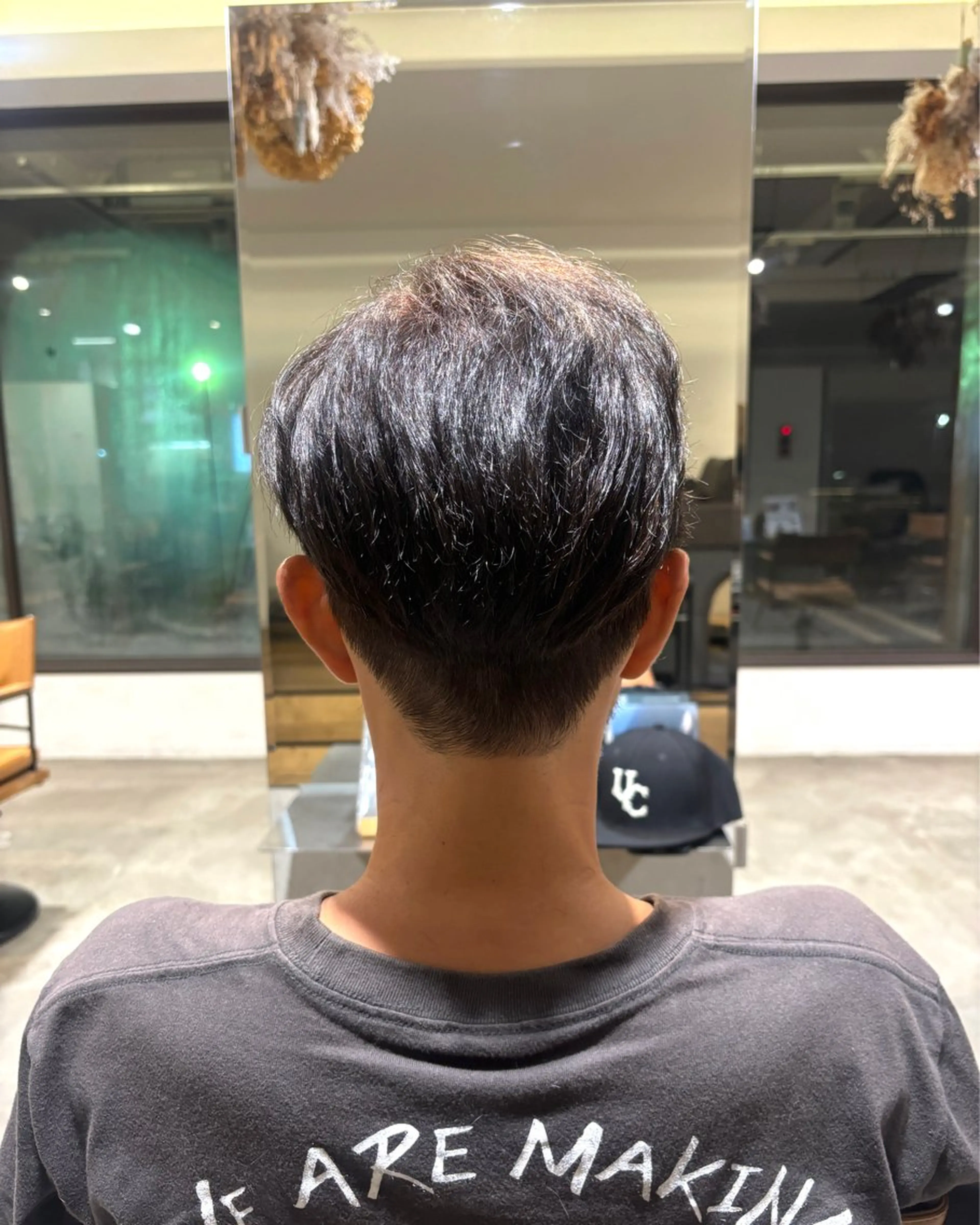 カラー メンズ 小木曽 里華のヘアスタイル