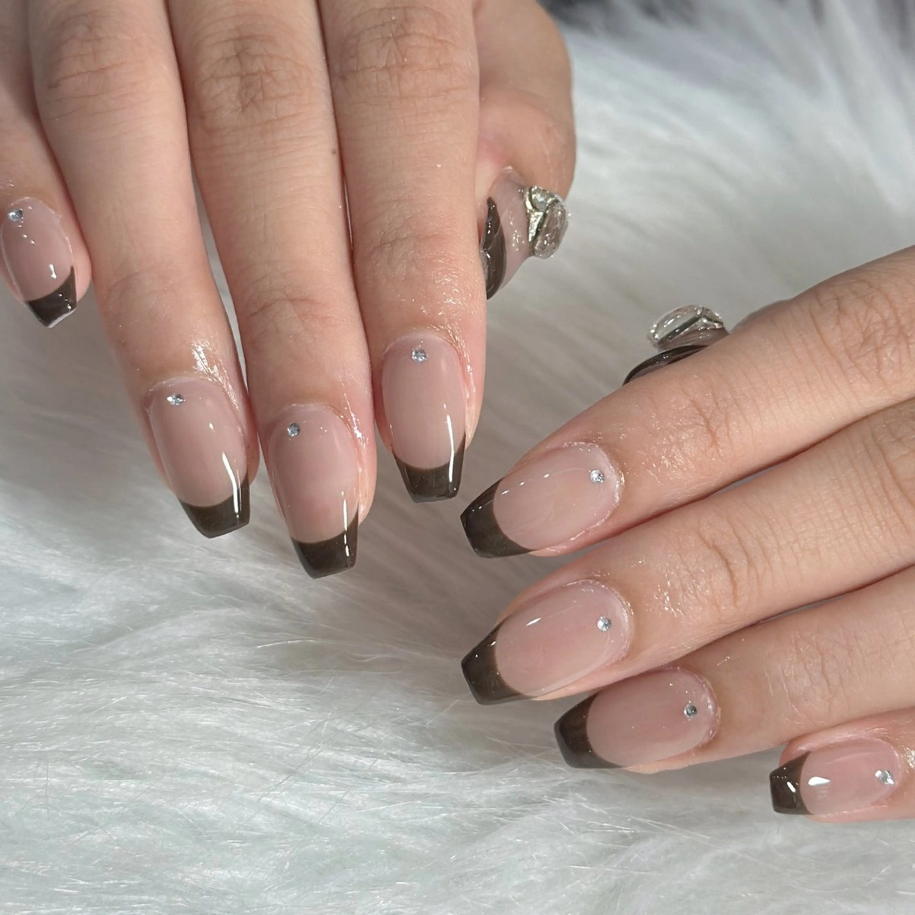 ネイル ハンドネイル フットネイル LAVISH nanamiのネイルデザイン