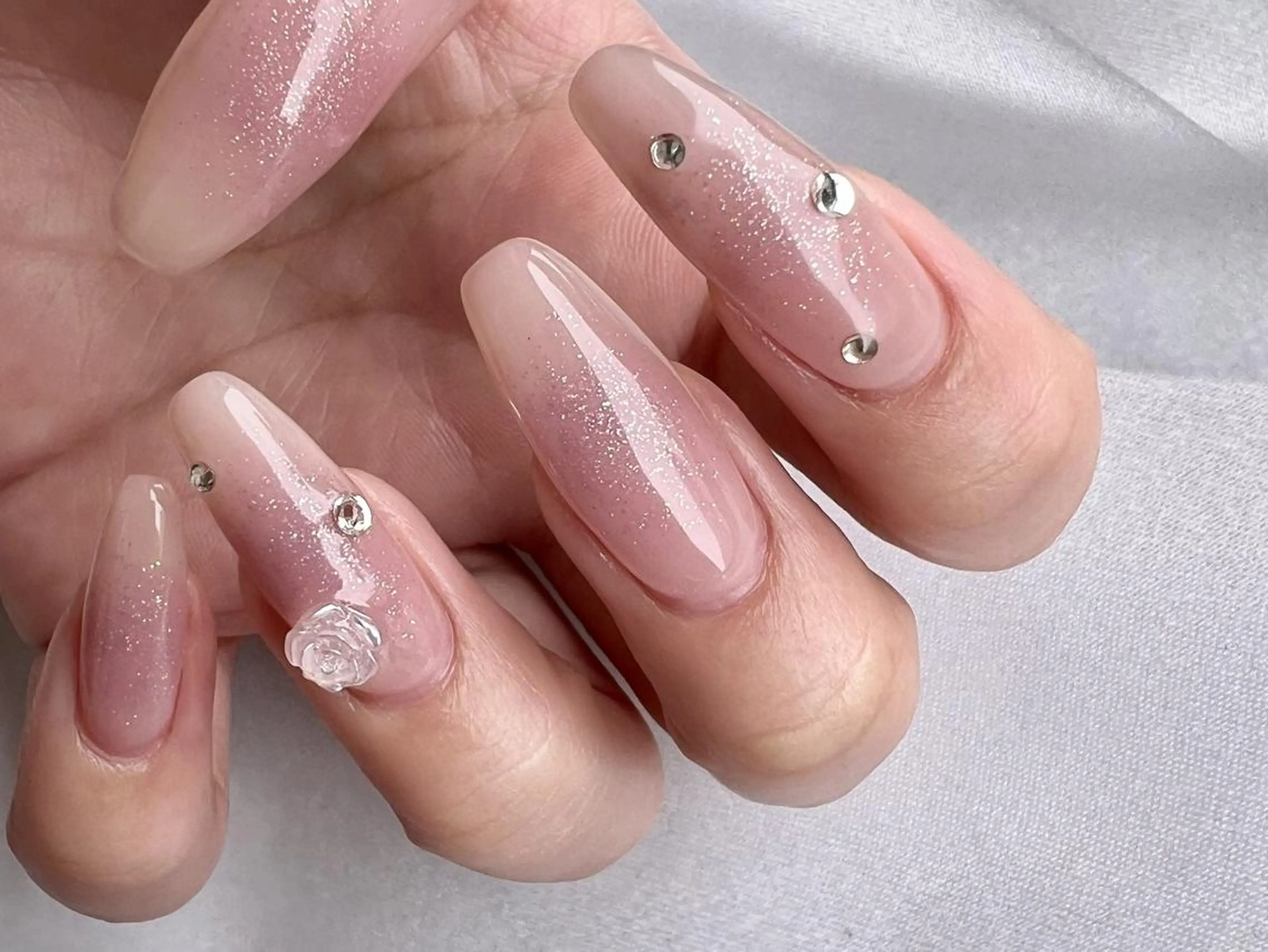 ネイル Myu博多店 かえでのネイルデザイン