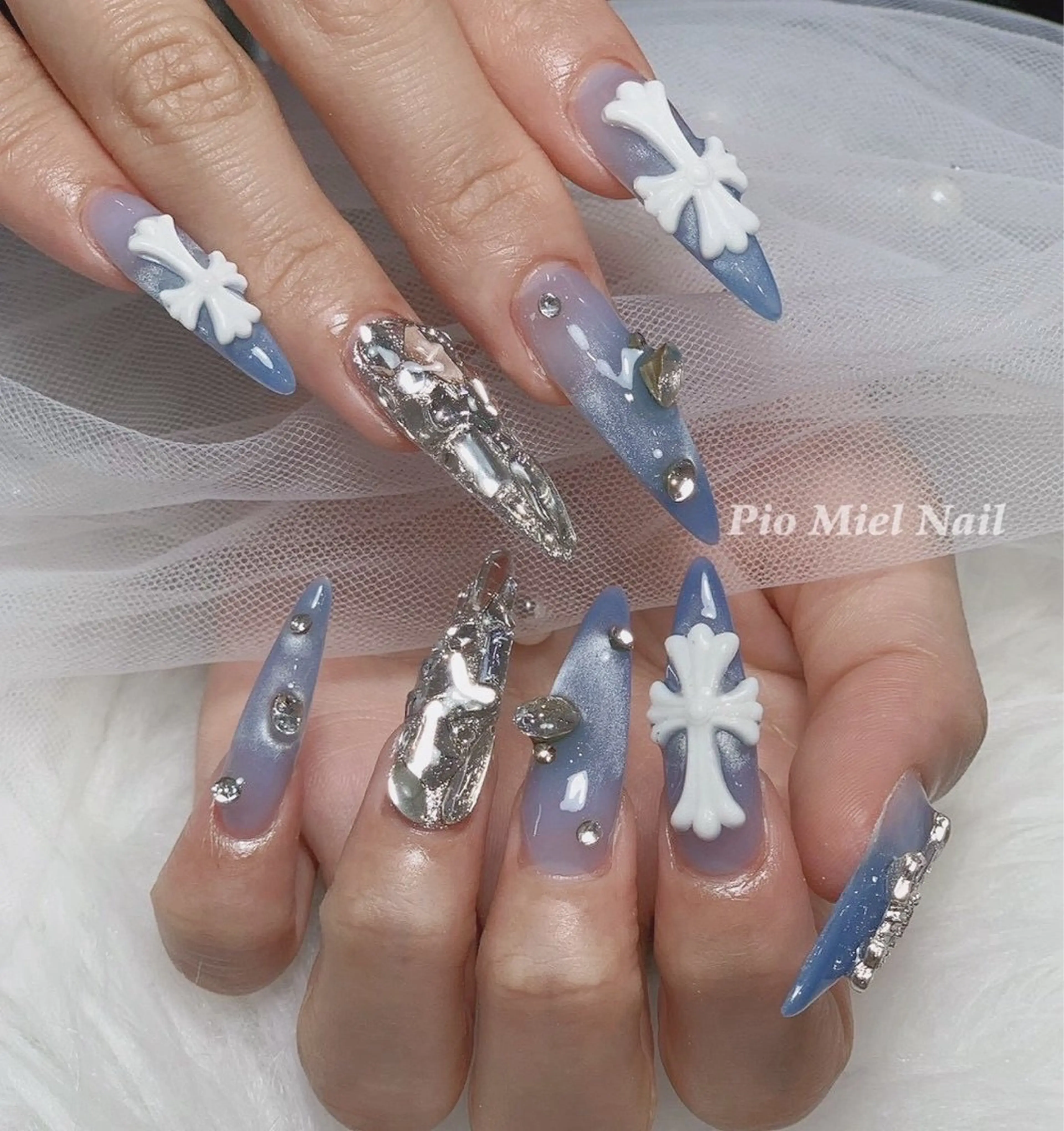 ネイル Pio Mielのネイルデザイン