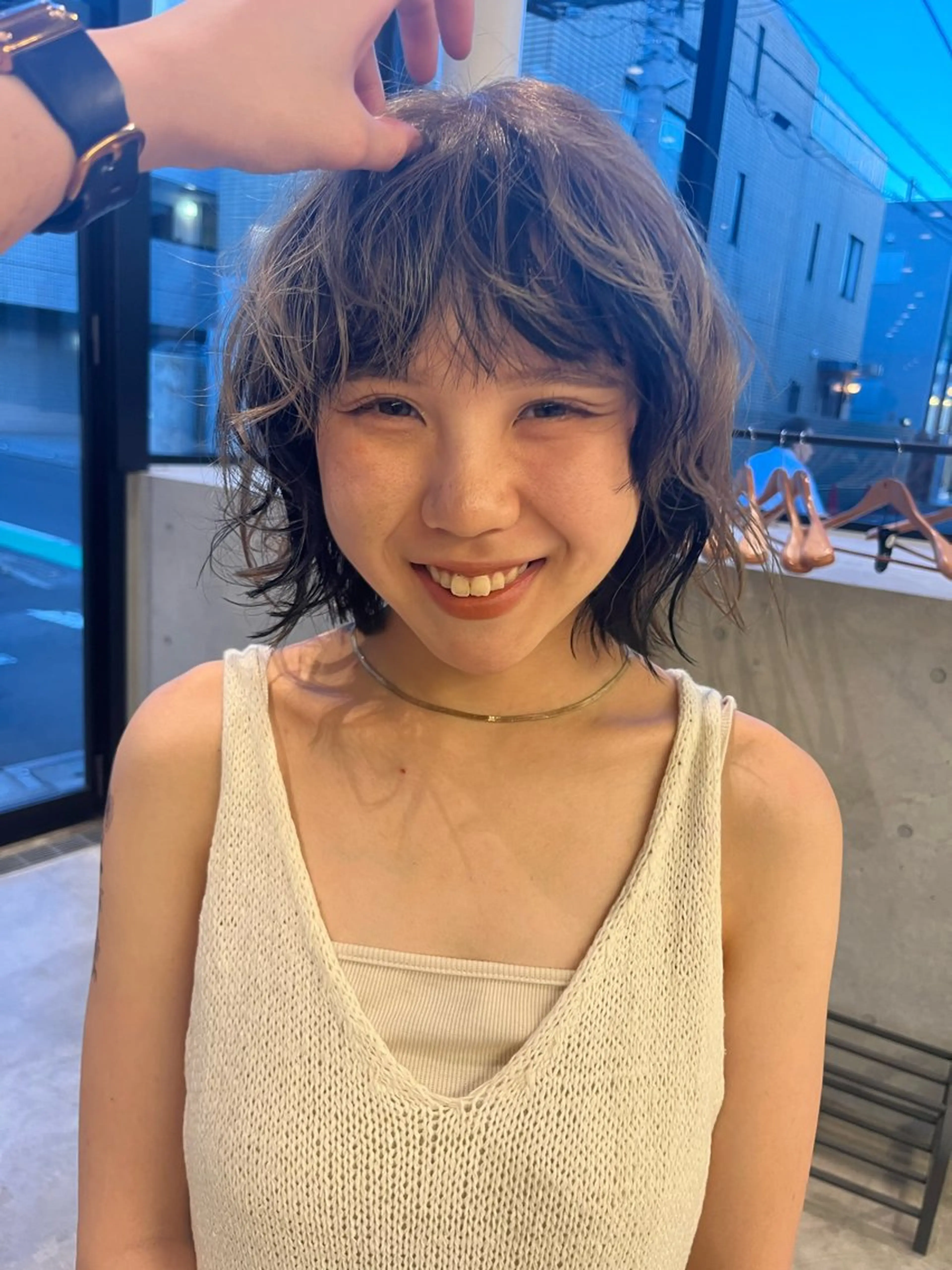 ショート カラー レイヤーカット/ 酸性ストレート梅田のヘアスタイル