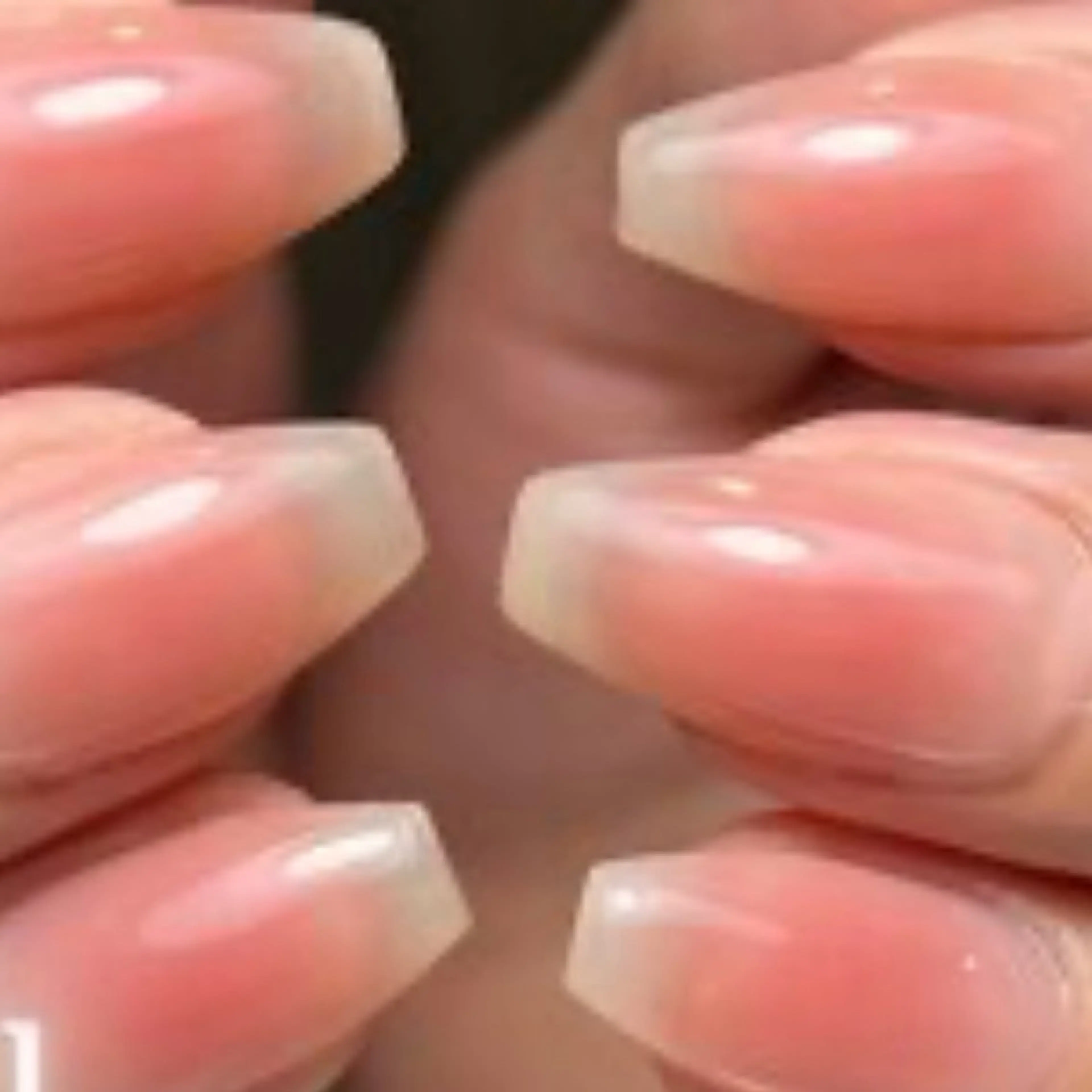 ネイル エルバイノリコ 嶋岡のネイルデザイン