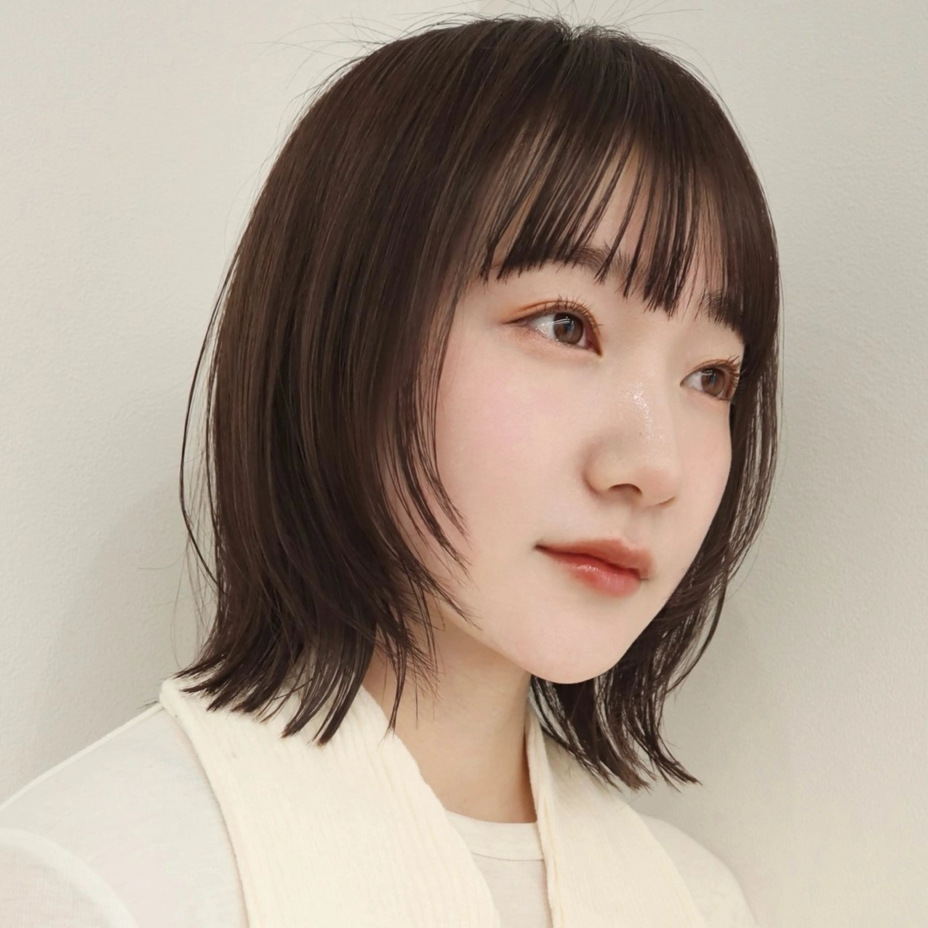 ミディアム カラー カット ヘアカラー saki‪🌱‬♡ /ボブ/透明感カラーのヘアスタイル