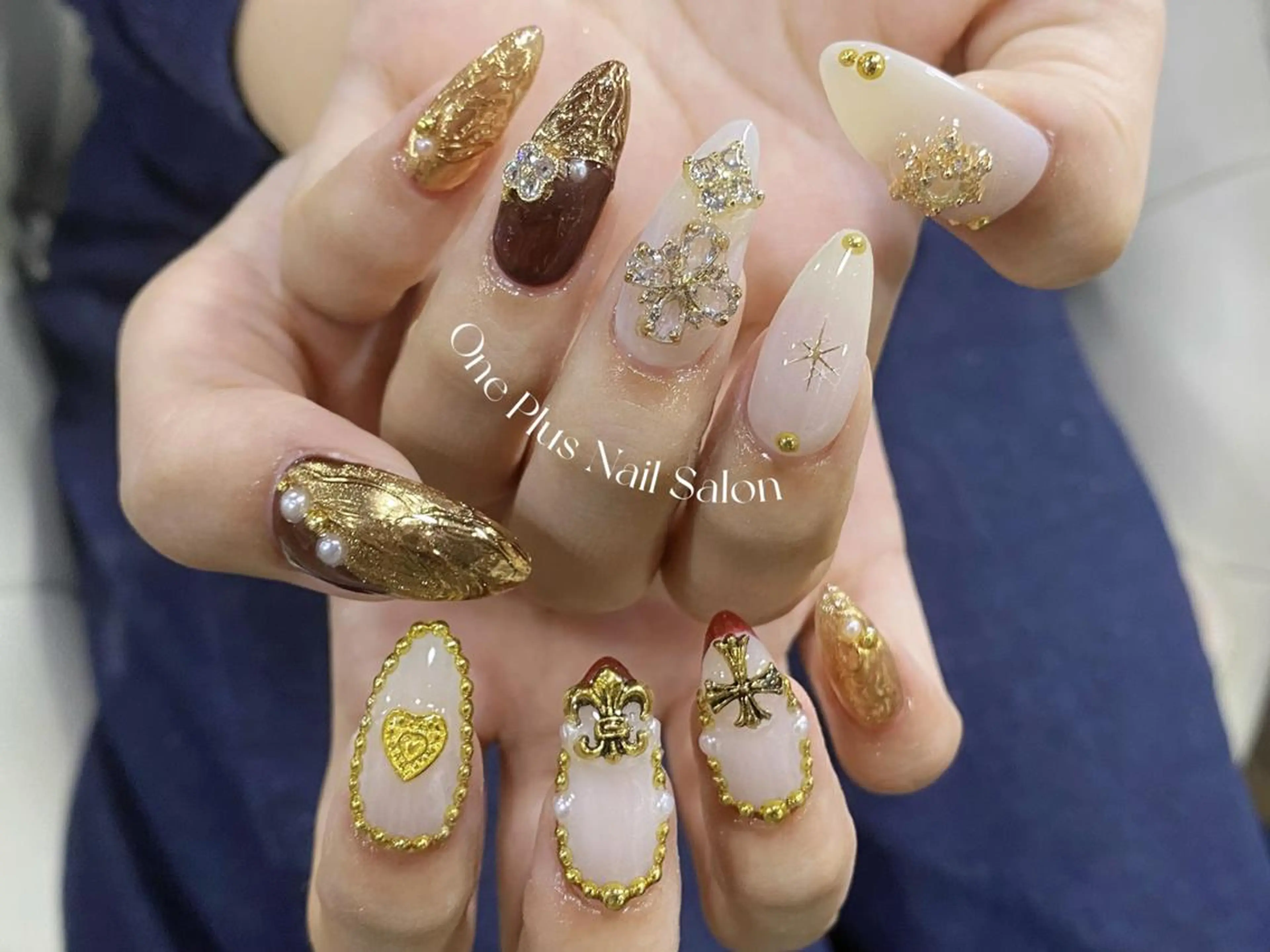 ネイル One plus StudioNailのネイルデザイン