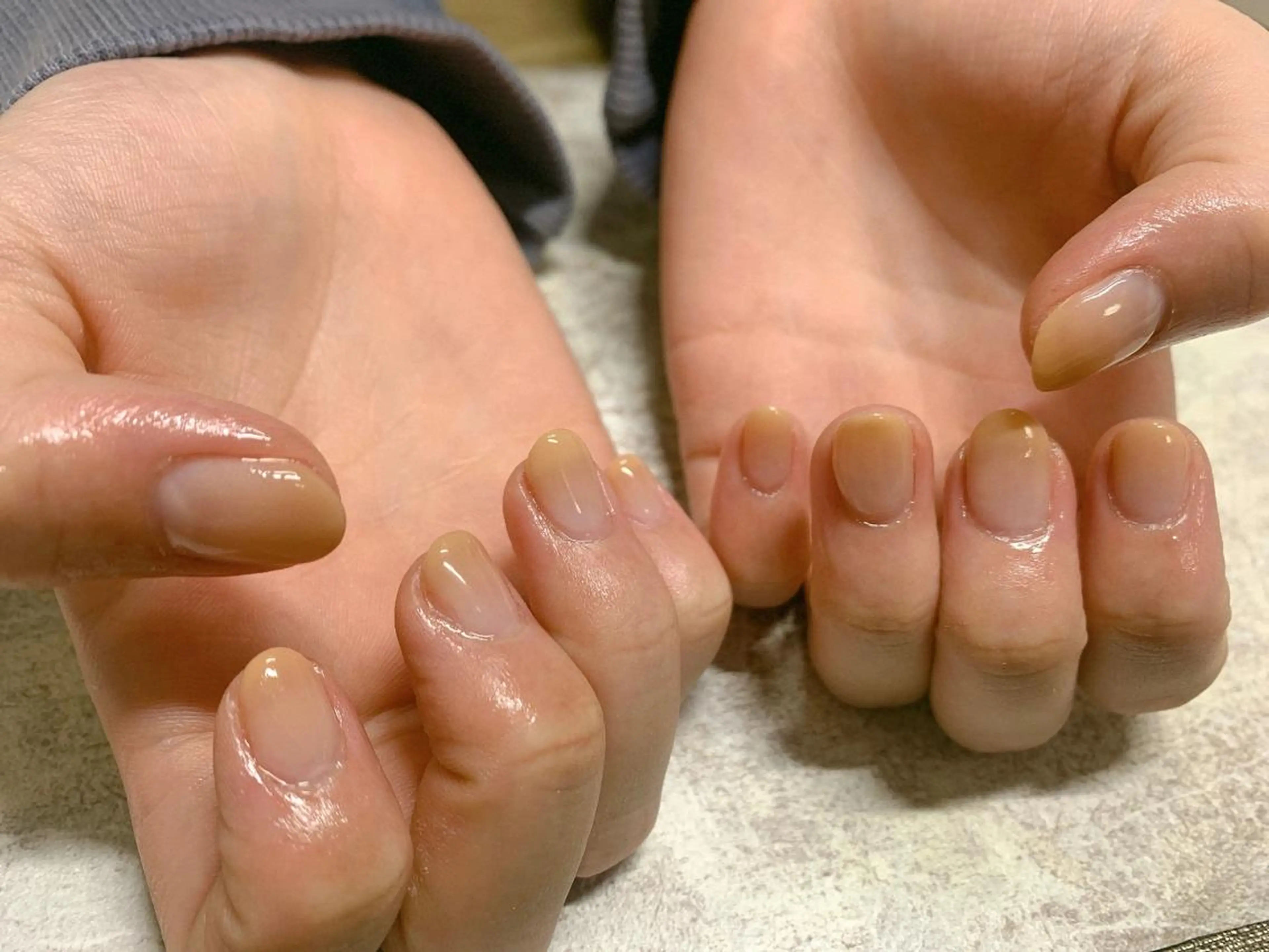 ネイル グラデーション mogunail &blowのネイルデザイン