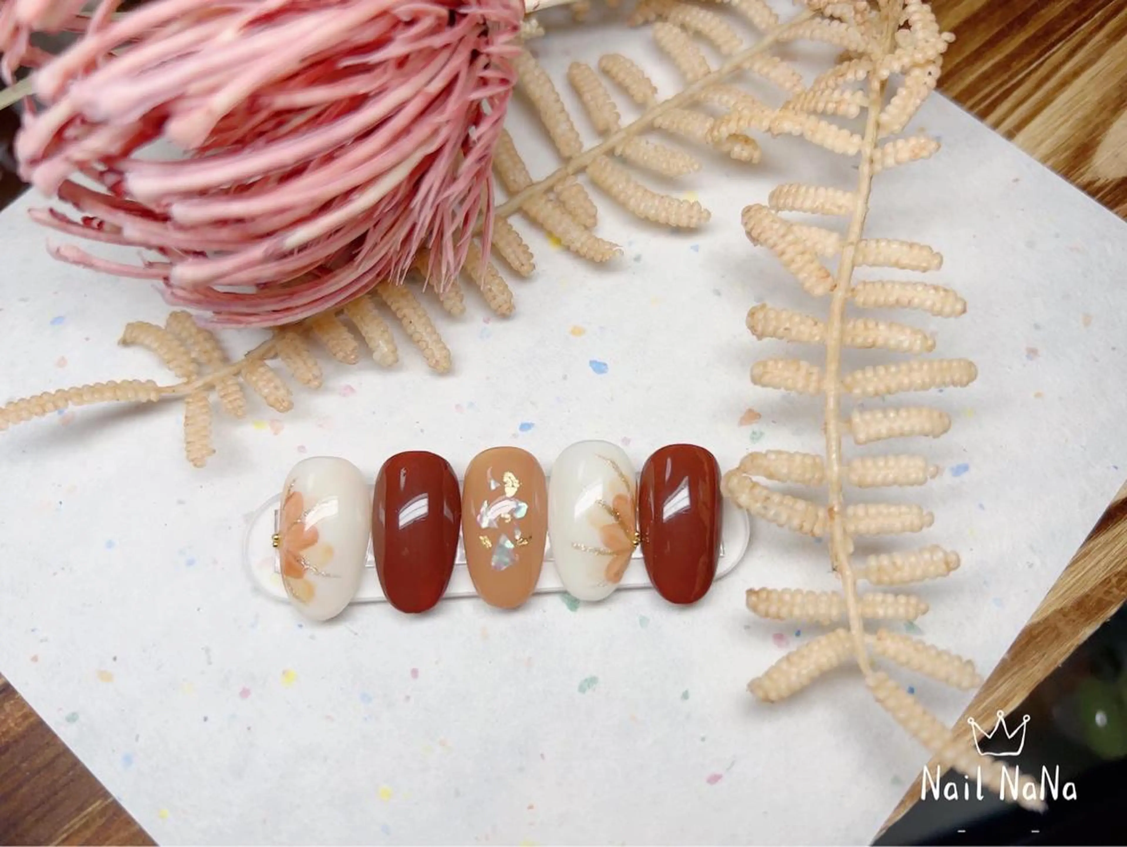 ミディアム Nail NaNaのネイルデザイン