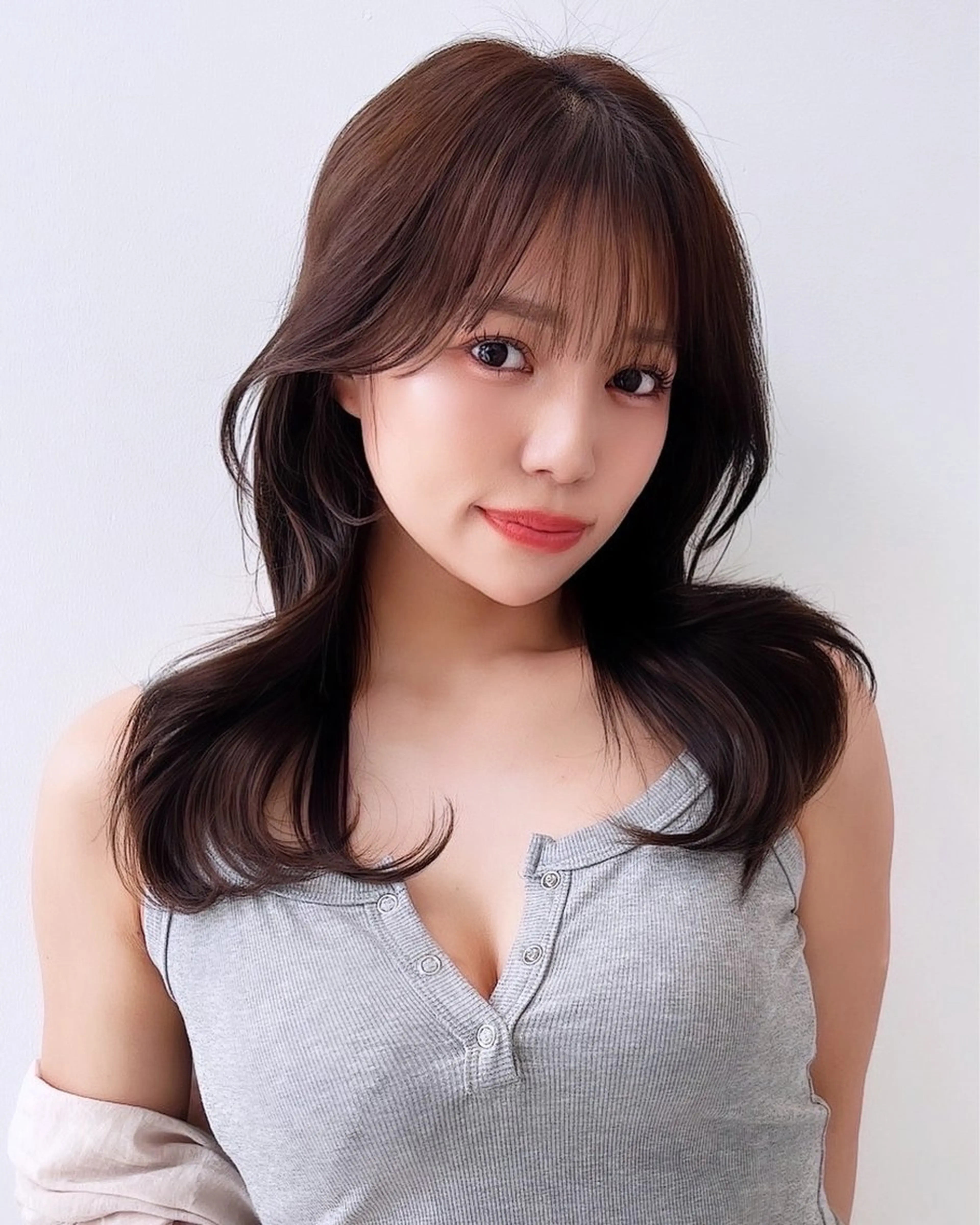 ミディアム カラー レイヤー/髪質改善 /透け感カラー/艶髪のヘアスタイル