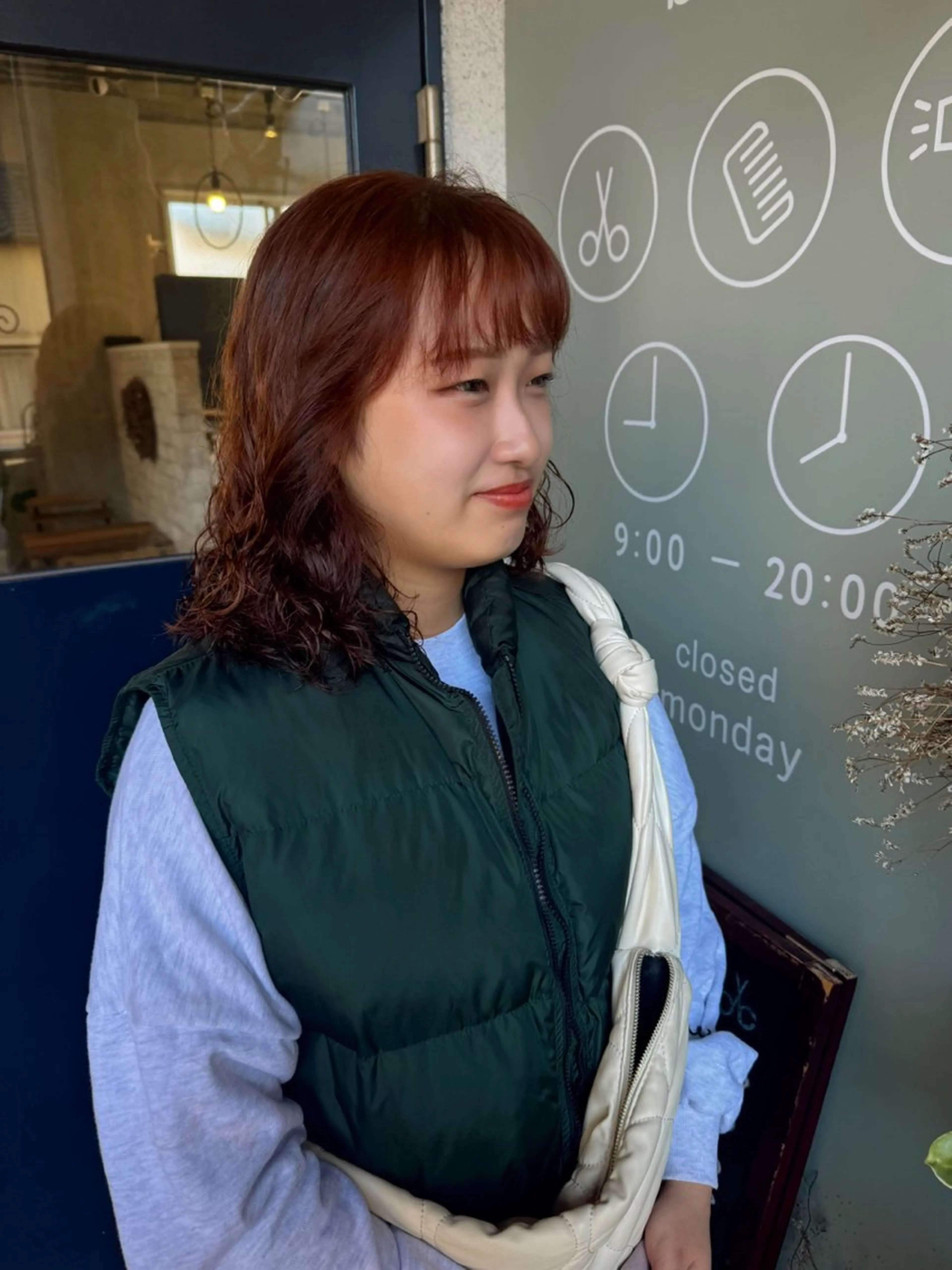 ミディアム ミディアムパーマ オレンジブラウン botan🦖*･ amiのヘアスタイル