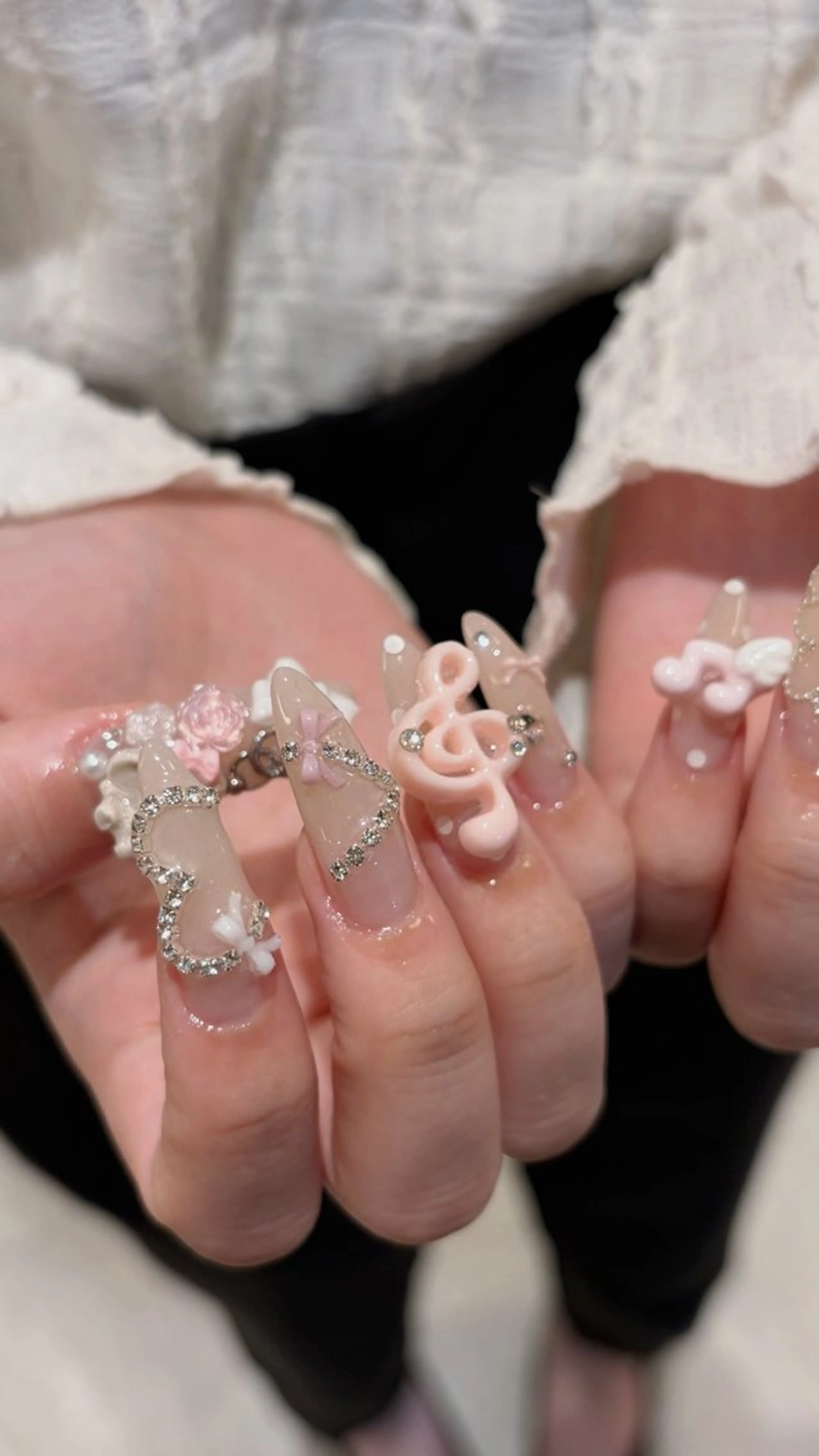 ネイル ハンドネイル フットネイル ailed'Ange 🍒miuのネイルデザイン