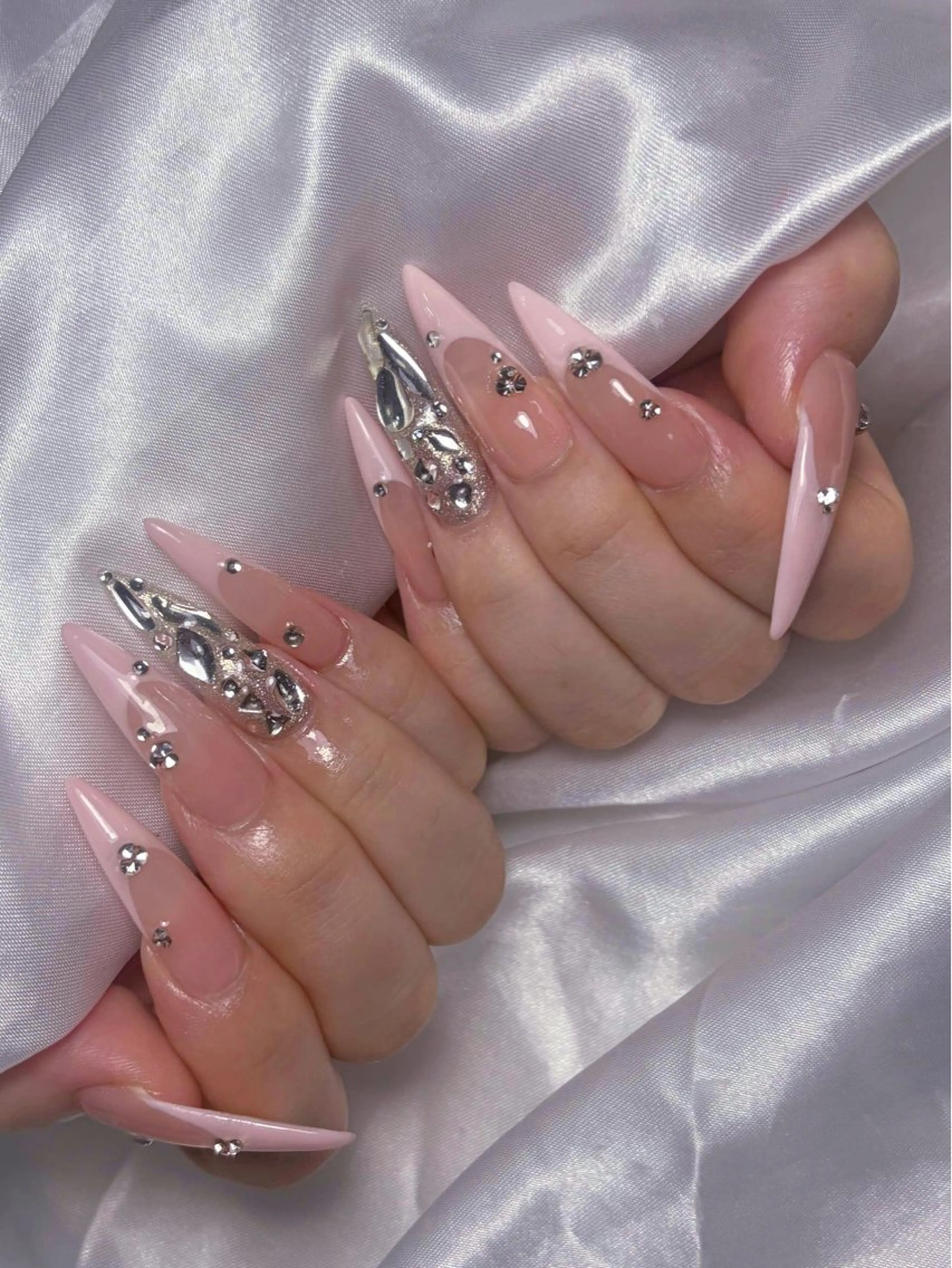 ネイル ハンドネイル LEELA NAIL STUDIOのネイルデザイン