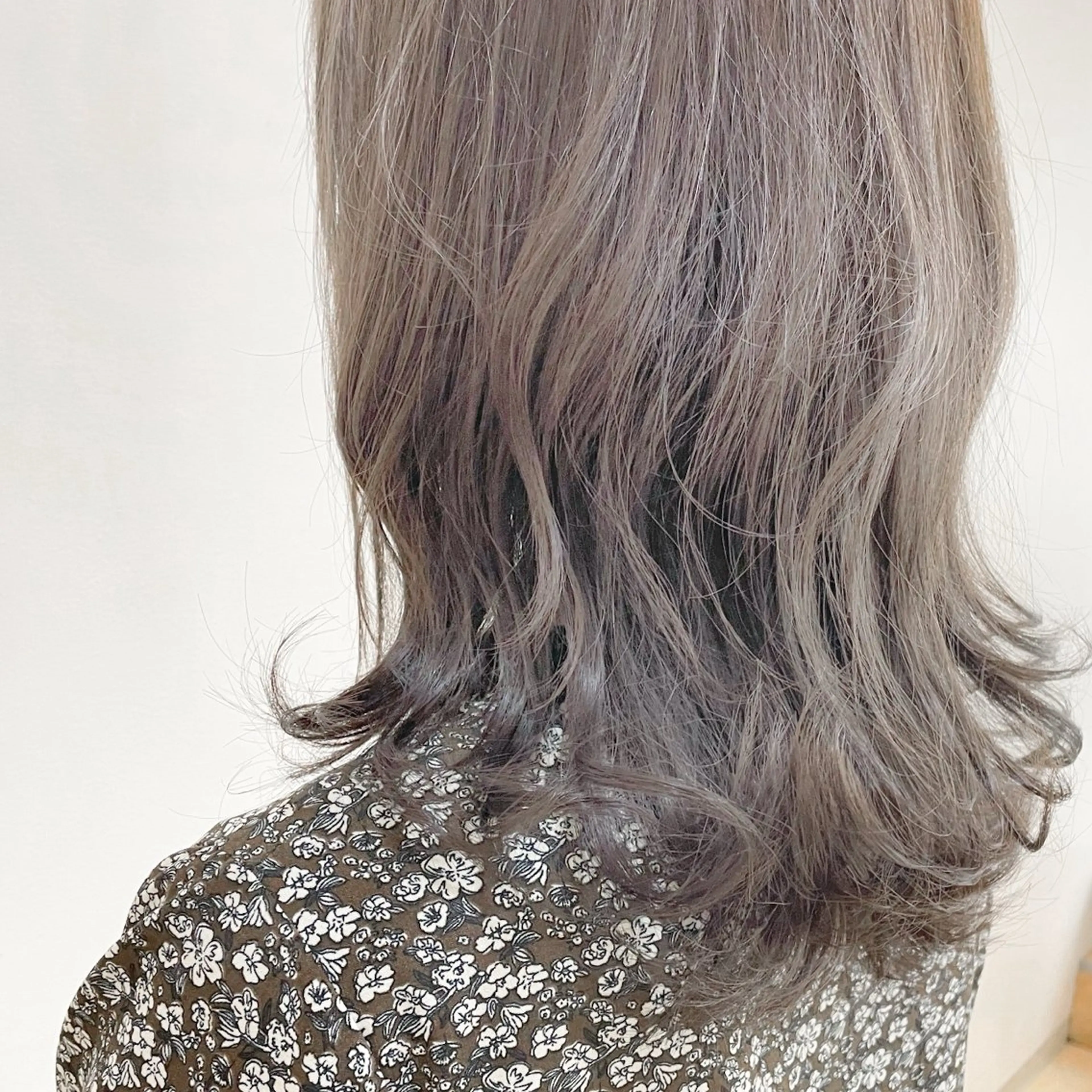 セミロング アッシュ アッシュブラウン 髪質改善 デザインカラー/ 推しの配色　肥後のヘアスタイル