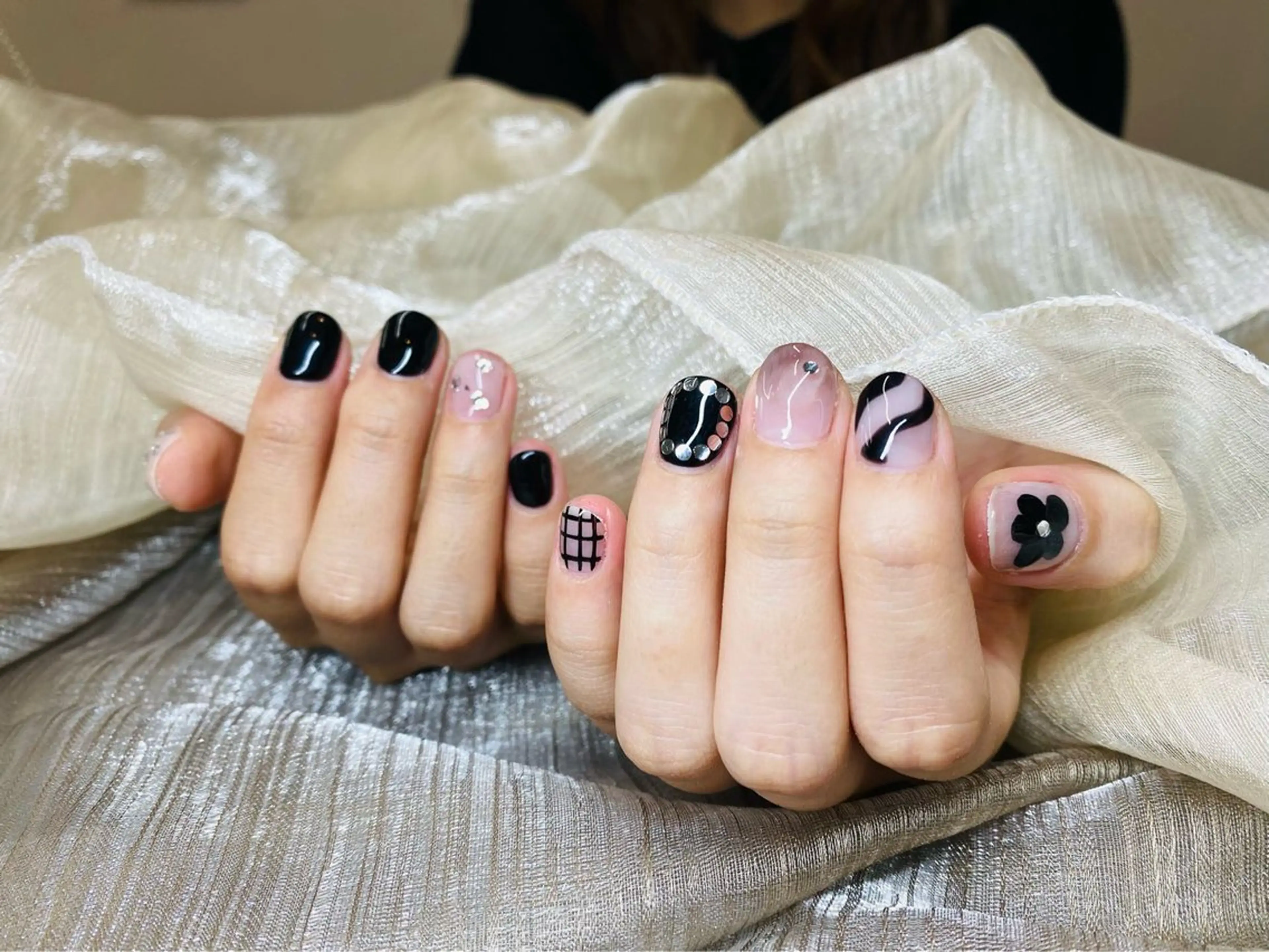 ネイル ハンドネイル 櫻井 ナナのネイルデザイン