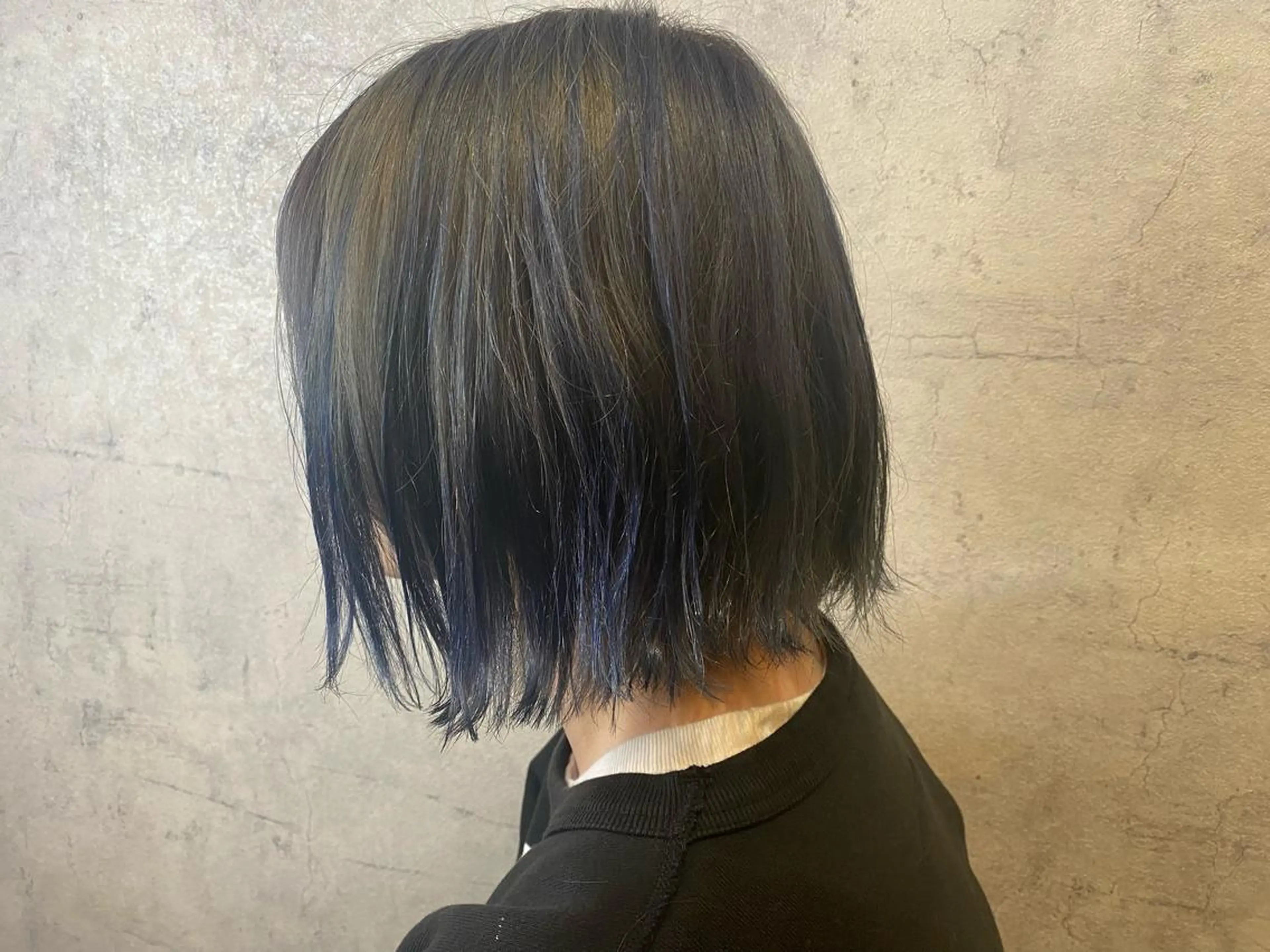 ショート カラー ブルーカラー vato バトのヘアスタイル