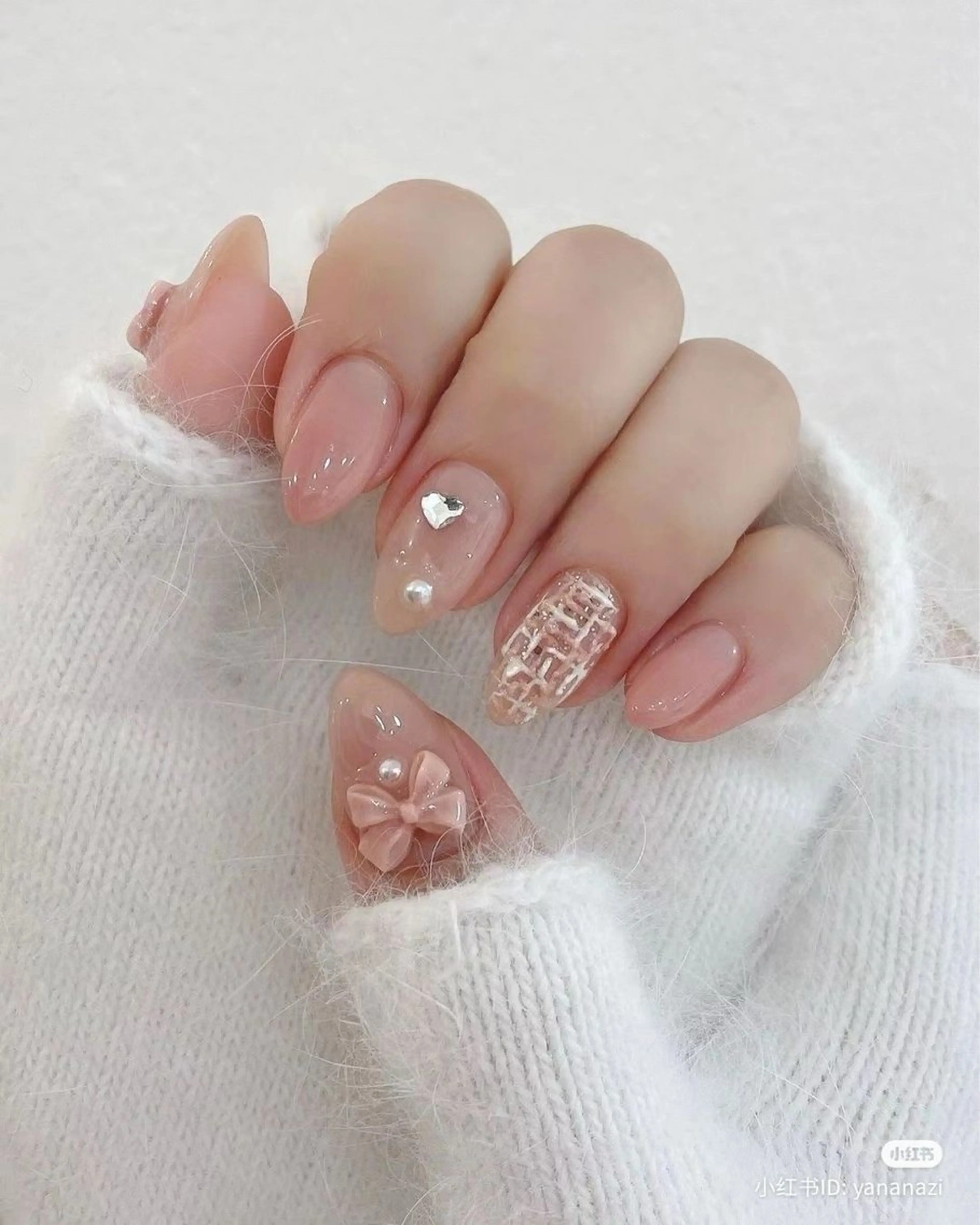 ネイル ハンドネイル フットネイル RINN ANA.CHUOのネイルデザイン