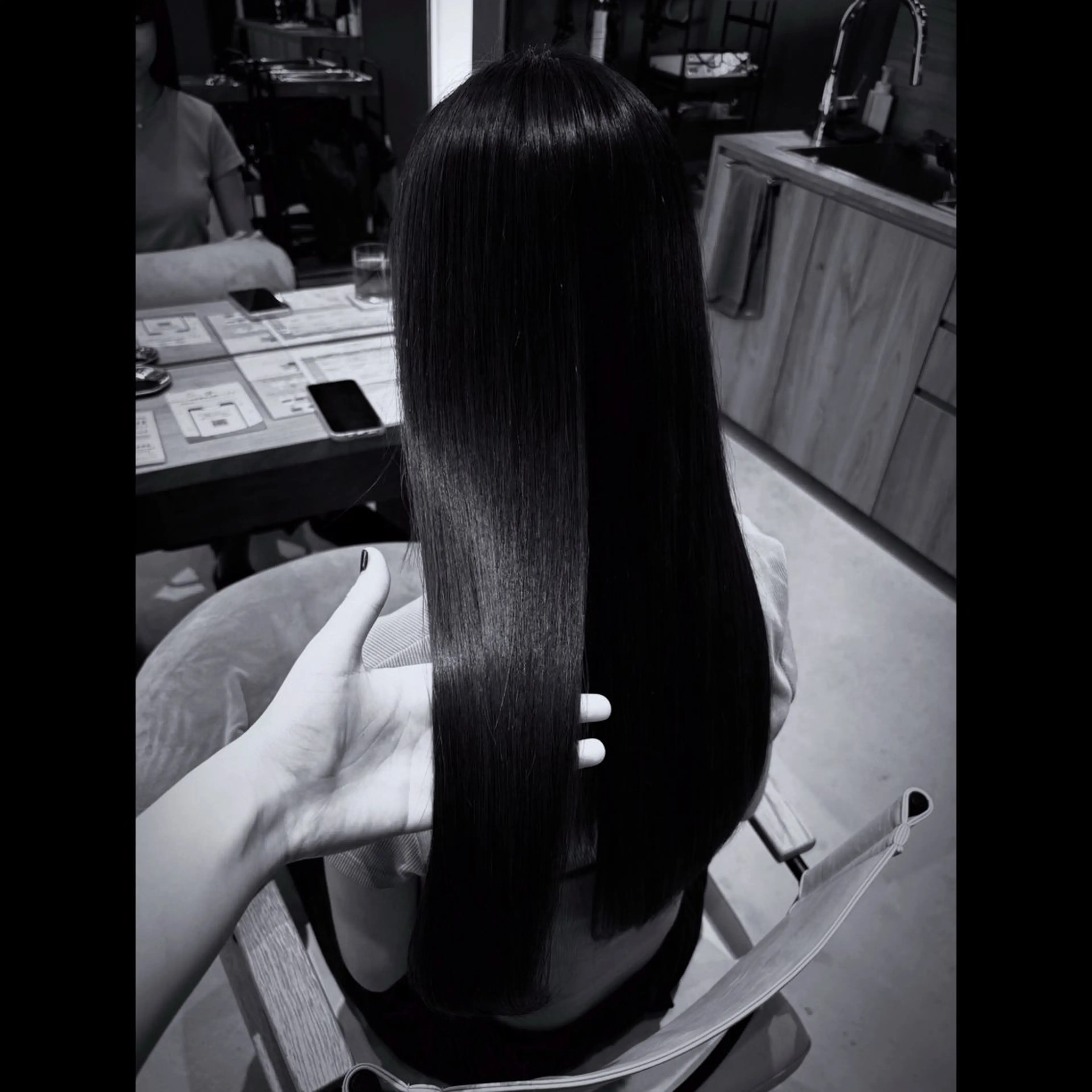 ロング 縮毛矯正 トリートメント 彩名/透明感カラー/ レイヤーカットのヘアスタイル