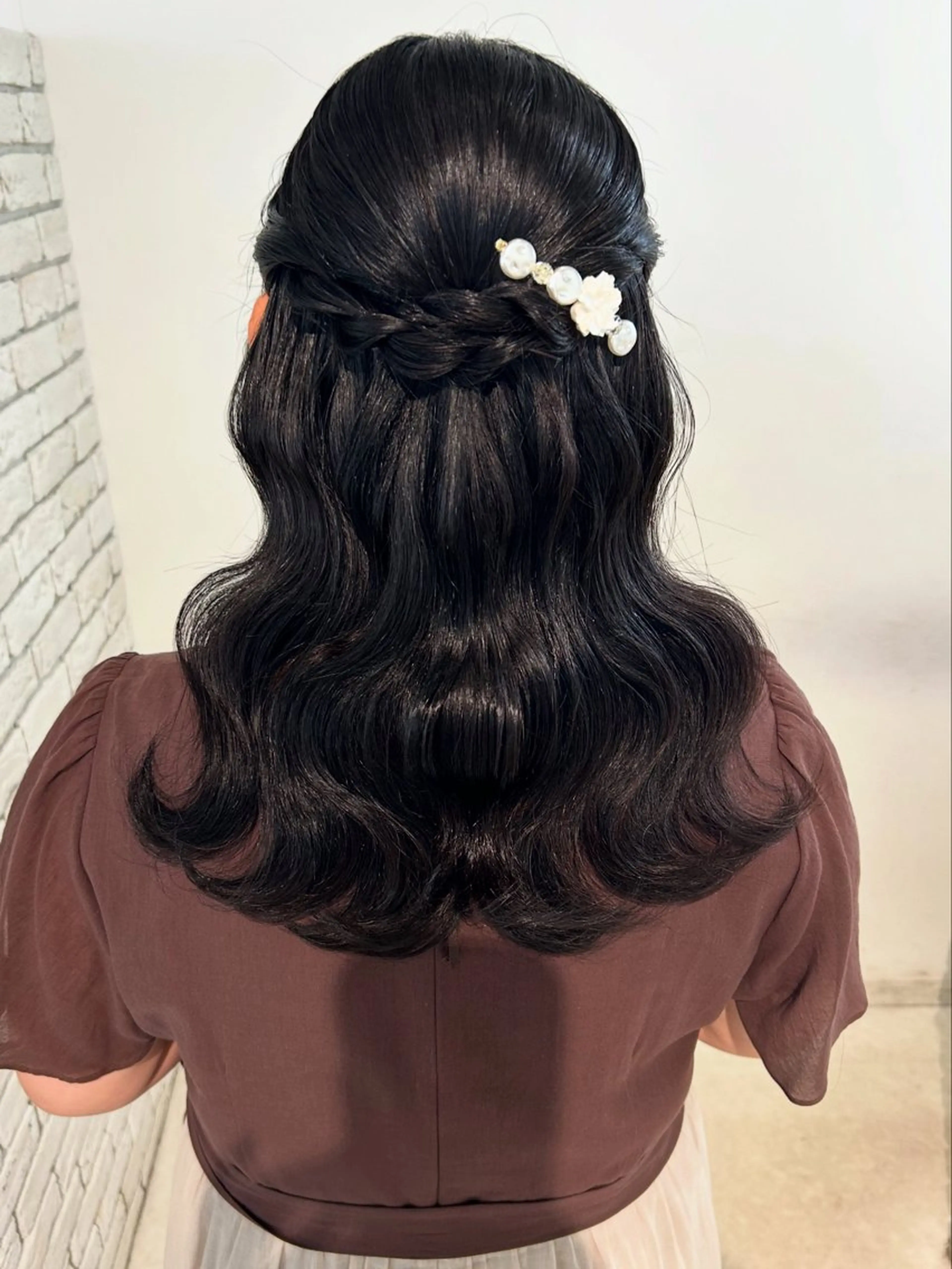 ヘアアレンジ ハーフアップ 結婚式・ブライダル 奥出 祐菜のマツエク・マツパデザイン