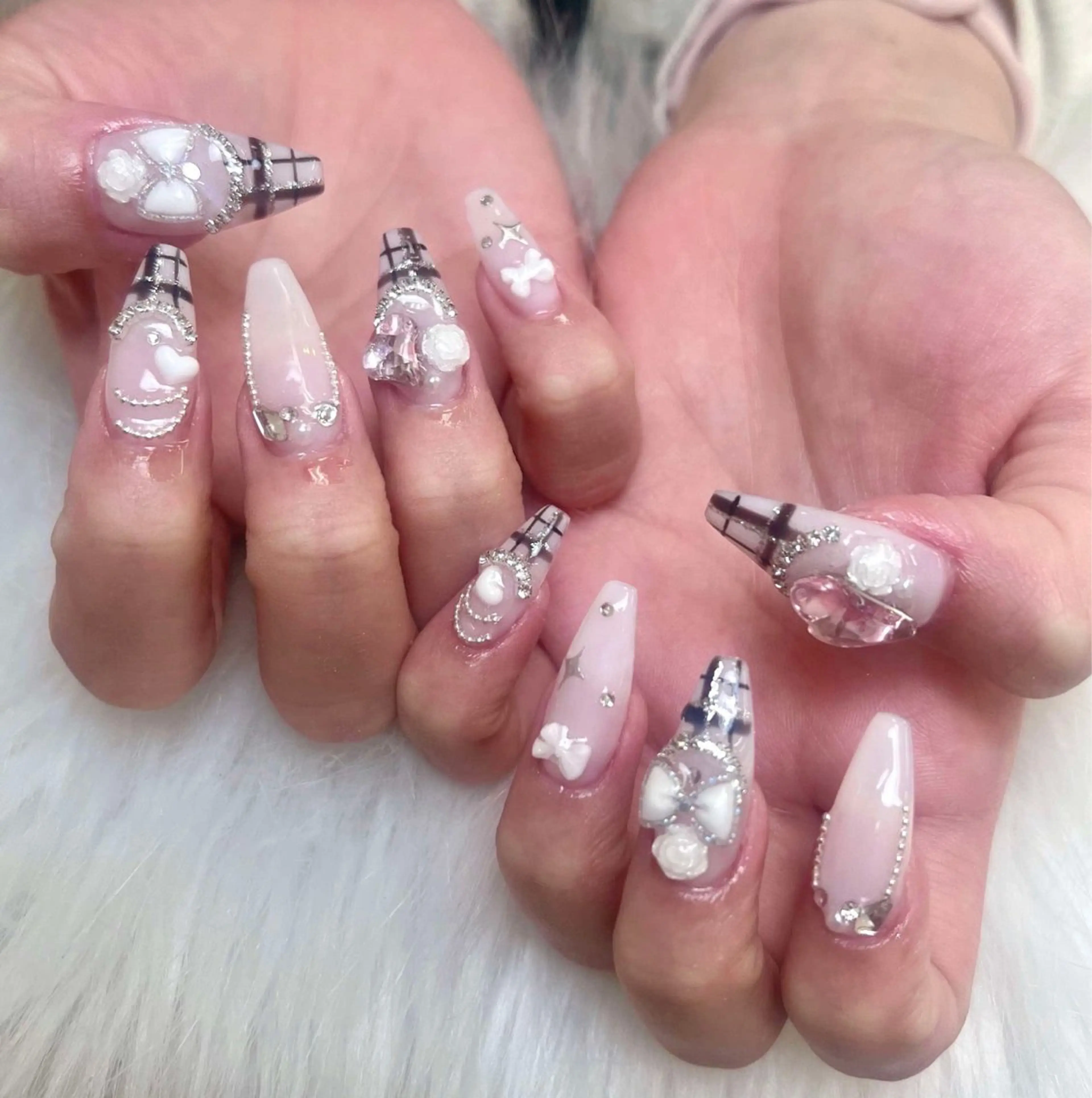 ネイル アートネイル Nie Nail Shinokuboのネイルデザイン